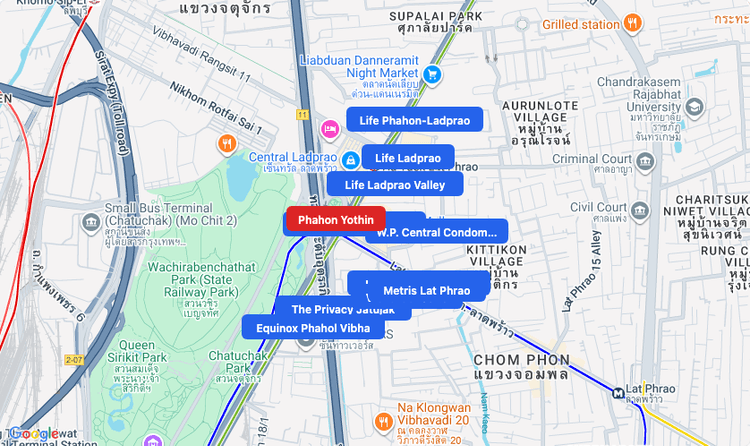 Screenshot of Phahon Yothin (BTS Sukhumvit (Green), MRT Blue) area showing nearby condos and landmarks in Bangkok