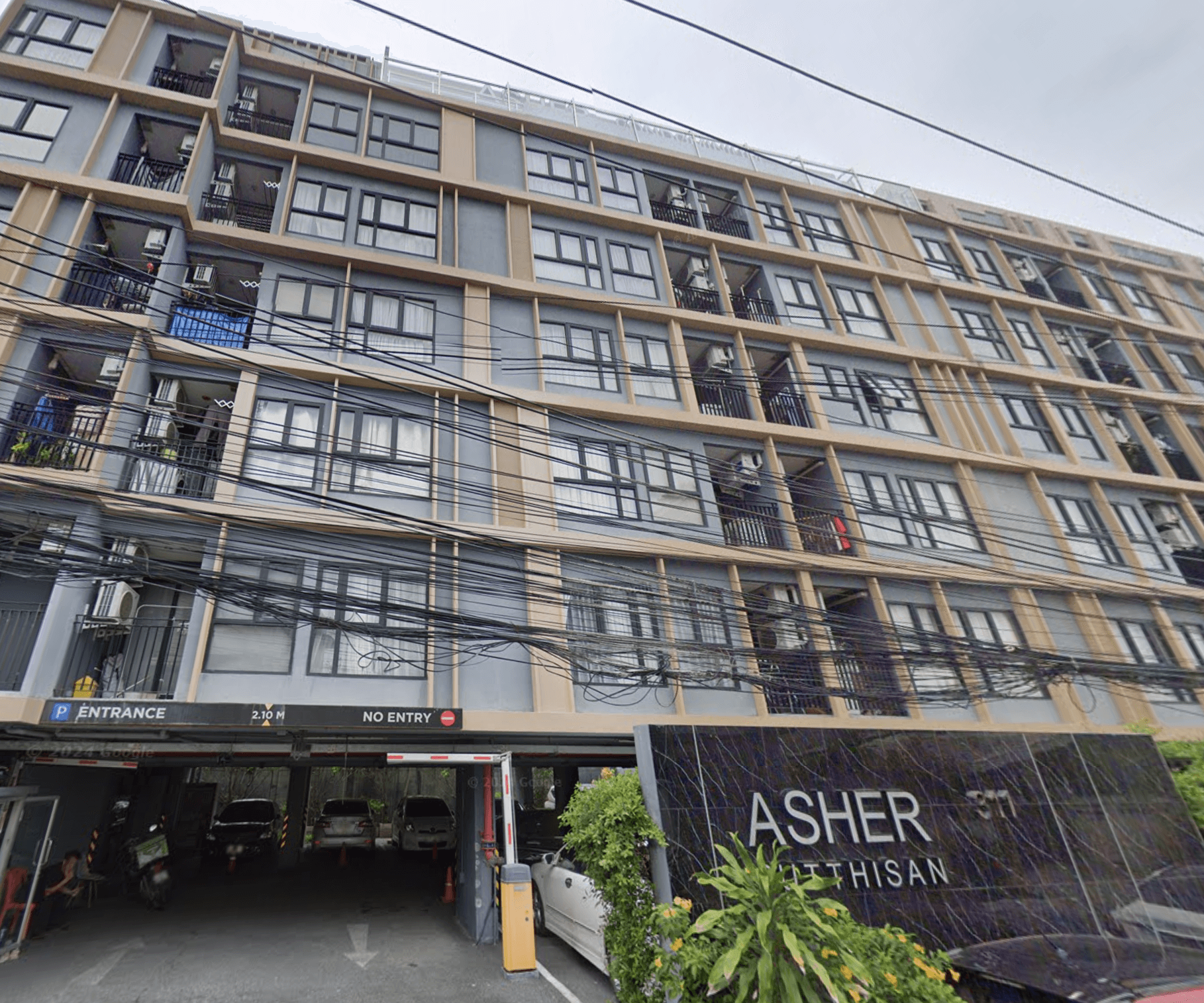 Asher Sutthisan - Bangkok condo exterior and facilities
