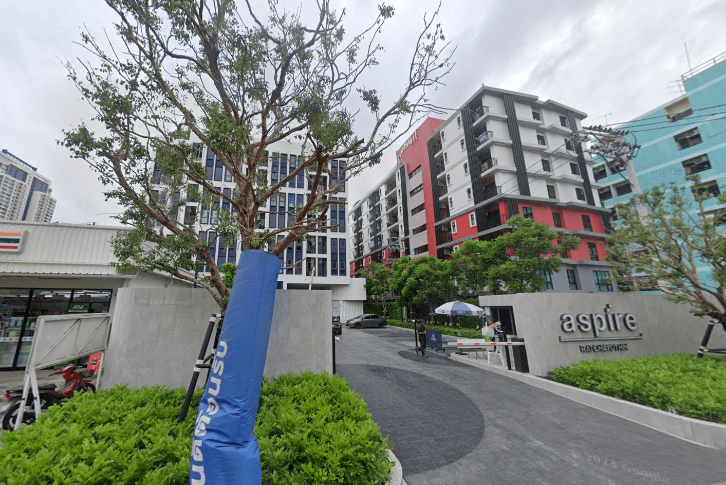 Aspire Ratchayothin - Bangkok condo exterior and facilities