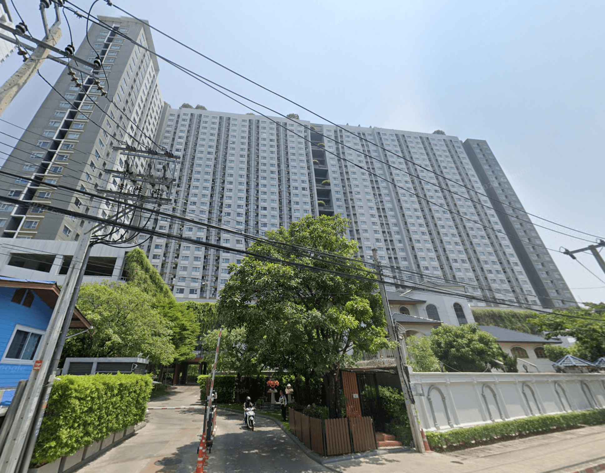 Aspire Sathon-Tha Phra - Bangkok condo exterior and facilities