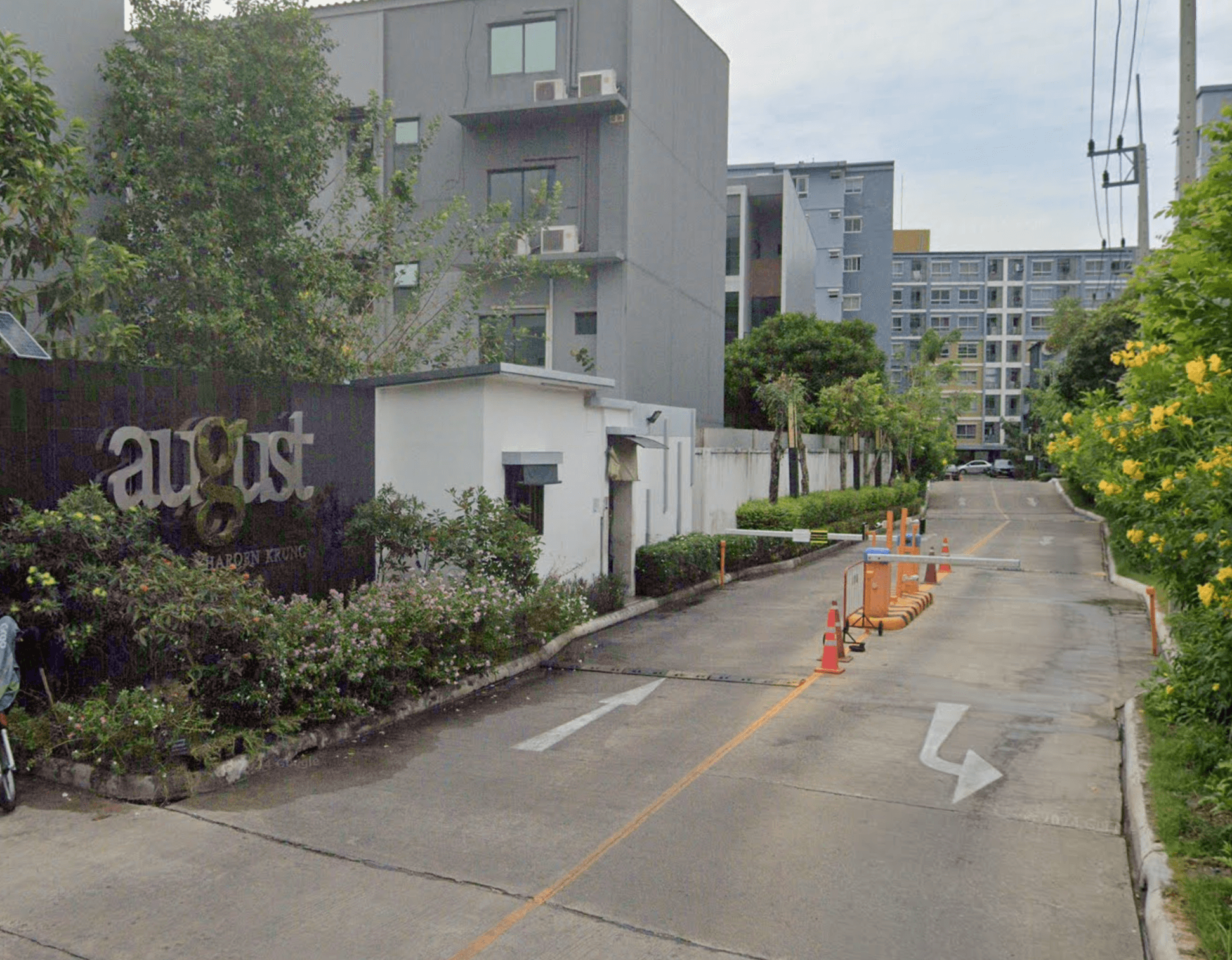 August Condo Charoen Krung 80 - Main Image