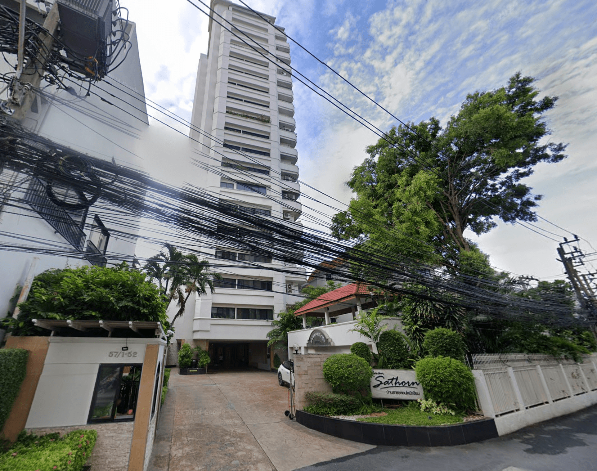 Baan Sathon Condominium - Bangkok condo exterior and facilities