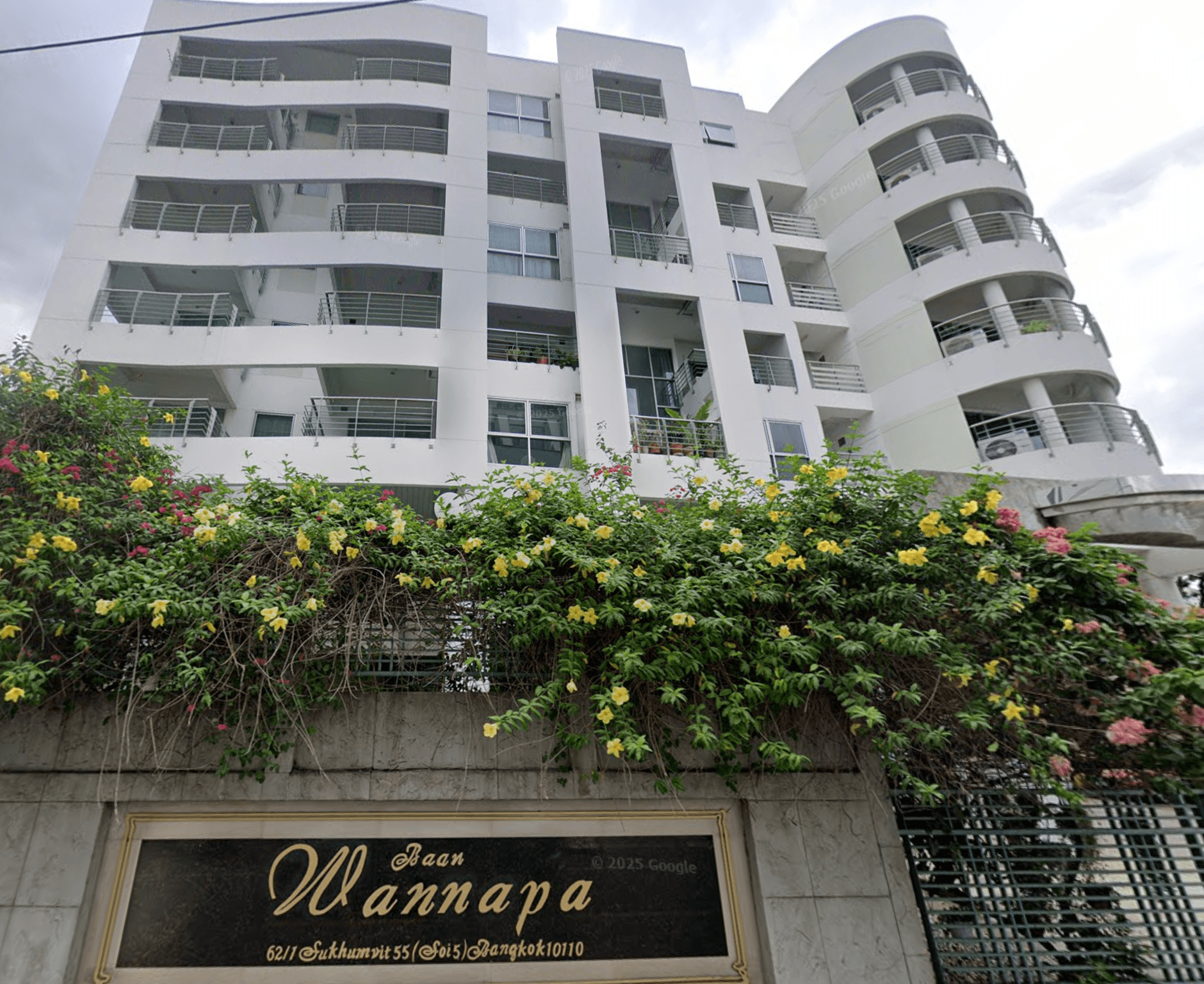 Baan Wannapa - Bangkok condo exterior and facilities