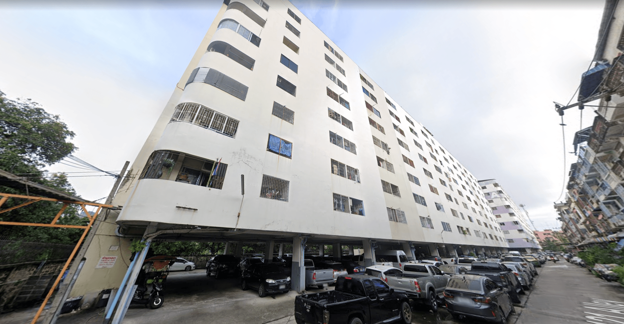 Bangkapi condotown - Bangkok condo exterior and facilities