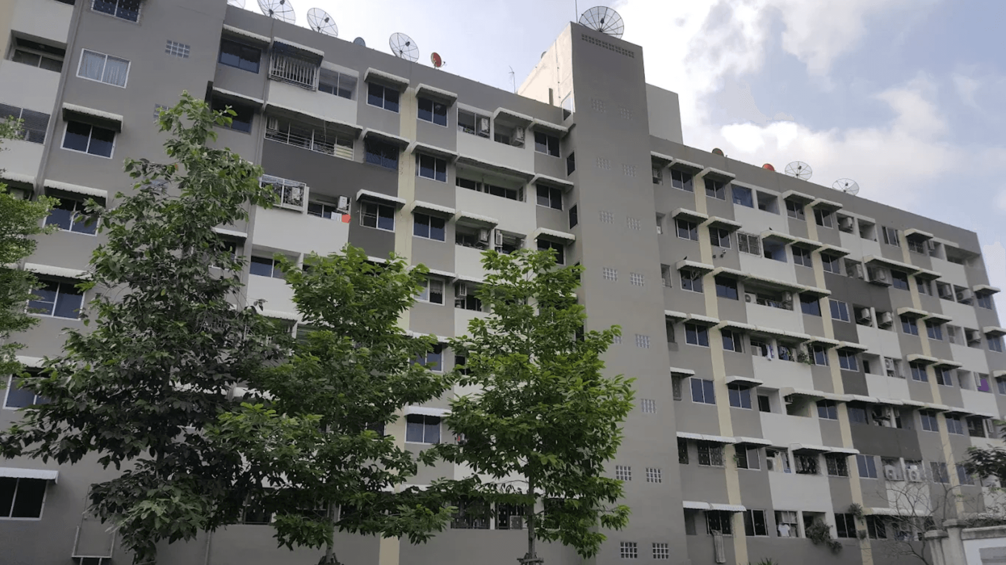 Bangkok Noi Waterside - Bangkok condo exterior and facilities
