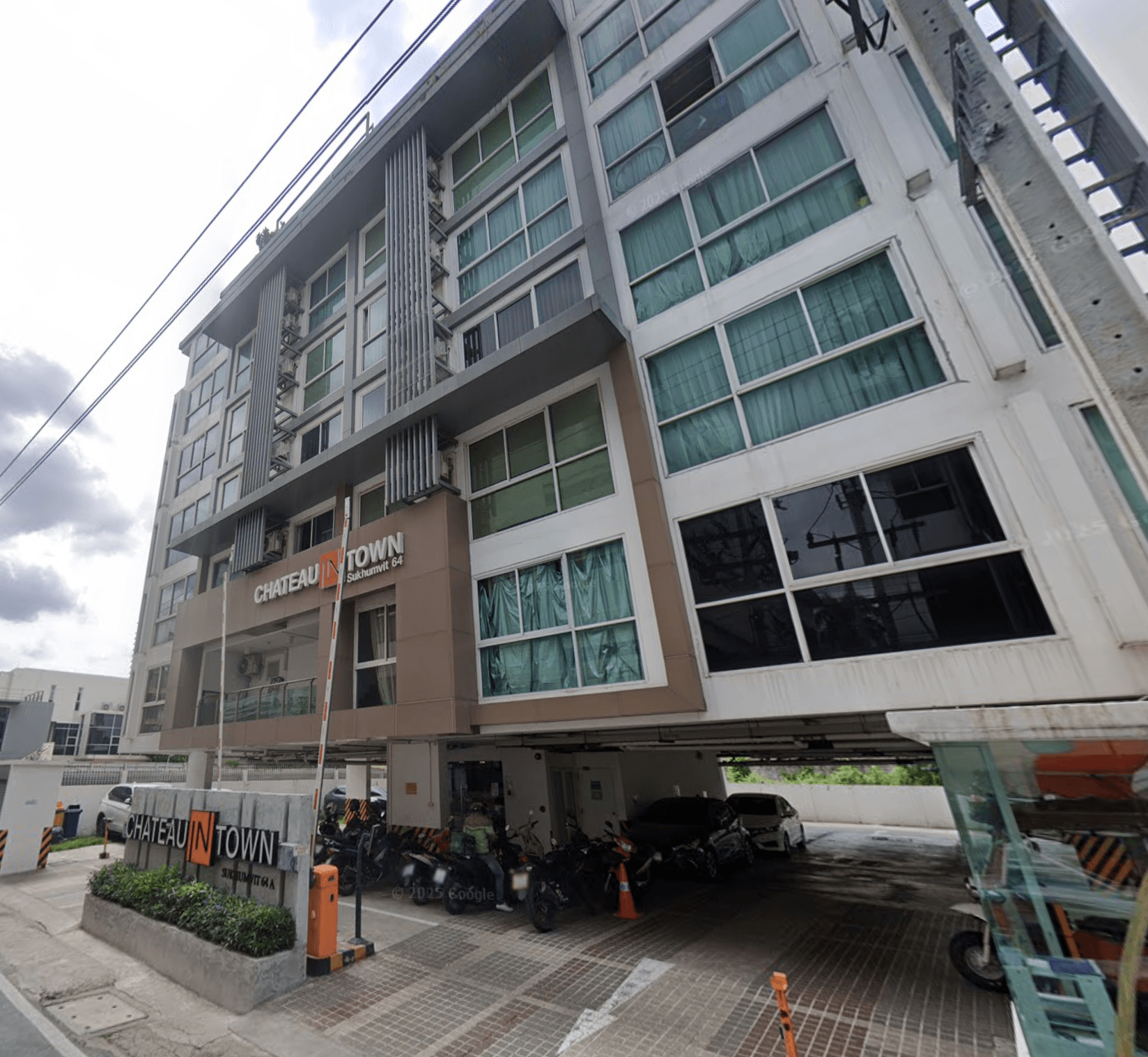 Chateau in Town Sukhumvit 64/1 - Bangkok condo exterior and facilities