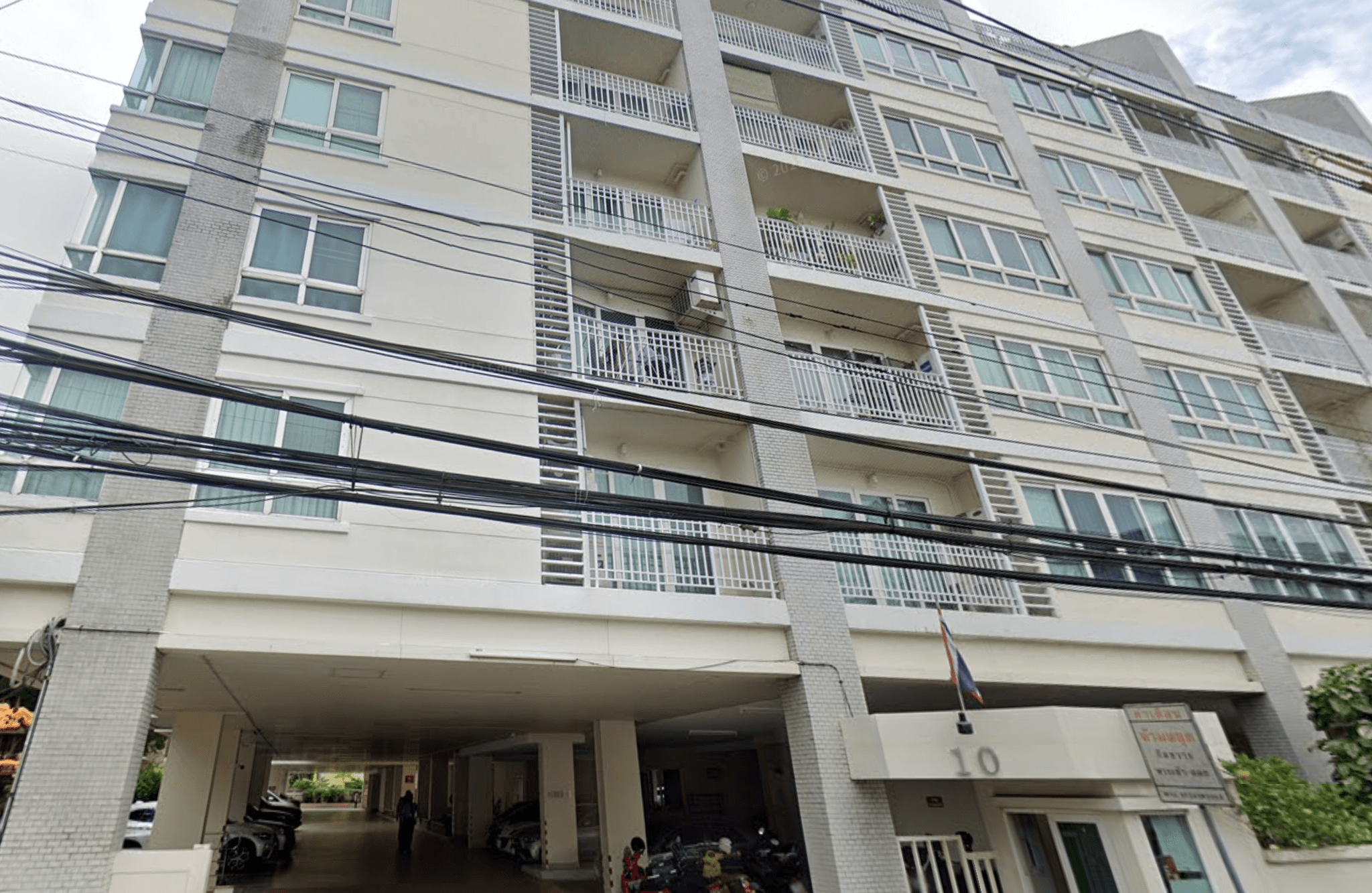 Baan Siri Sathorn yenakard - Bangkok condo exterior and facilities