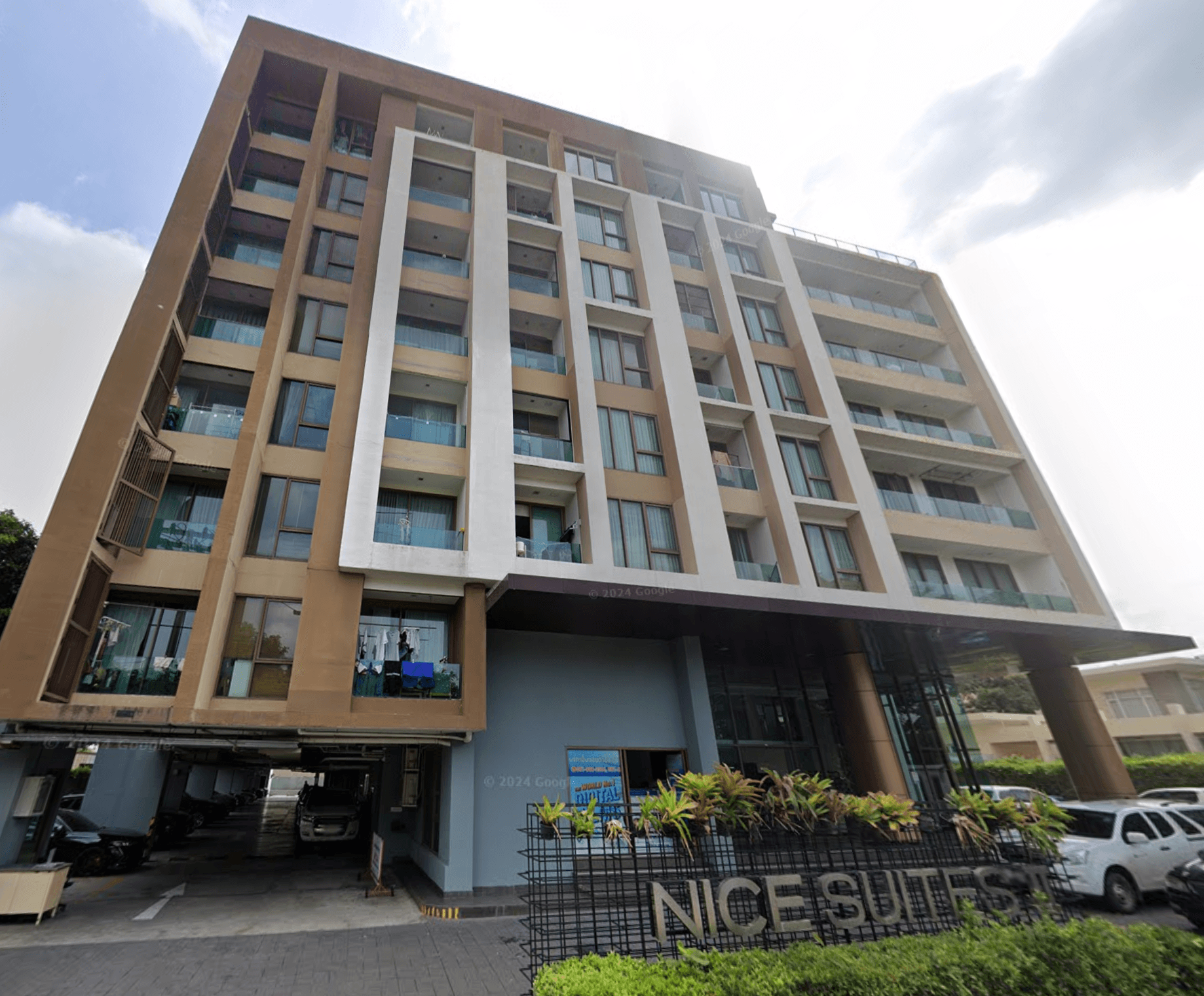 Condo Nice Suites Sanambinnam Building 1 - Bangkok condo exterior and facilities