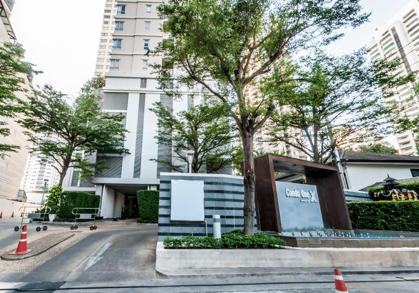 Condo One X Sukhumvit 26 - Bangkok condo exterior and facilities