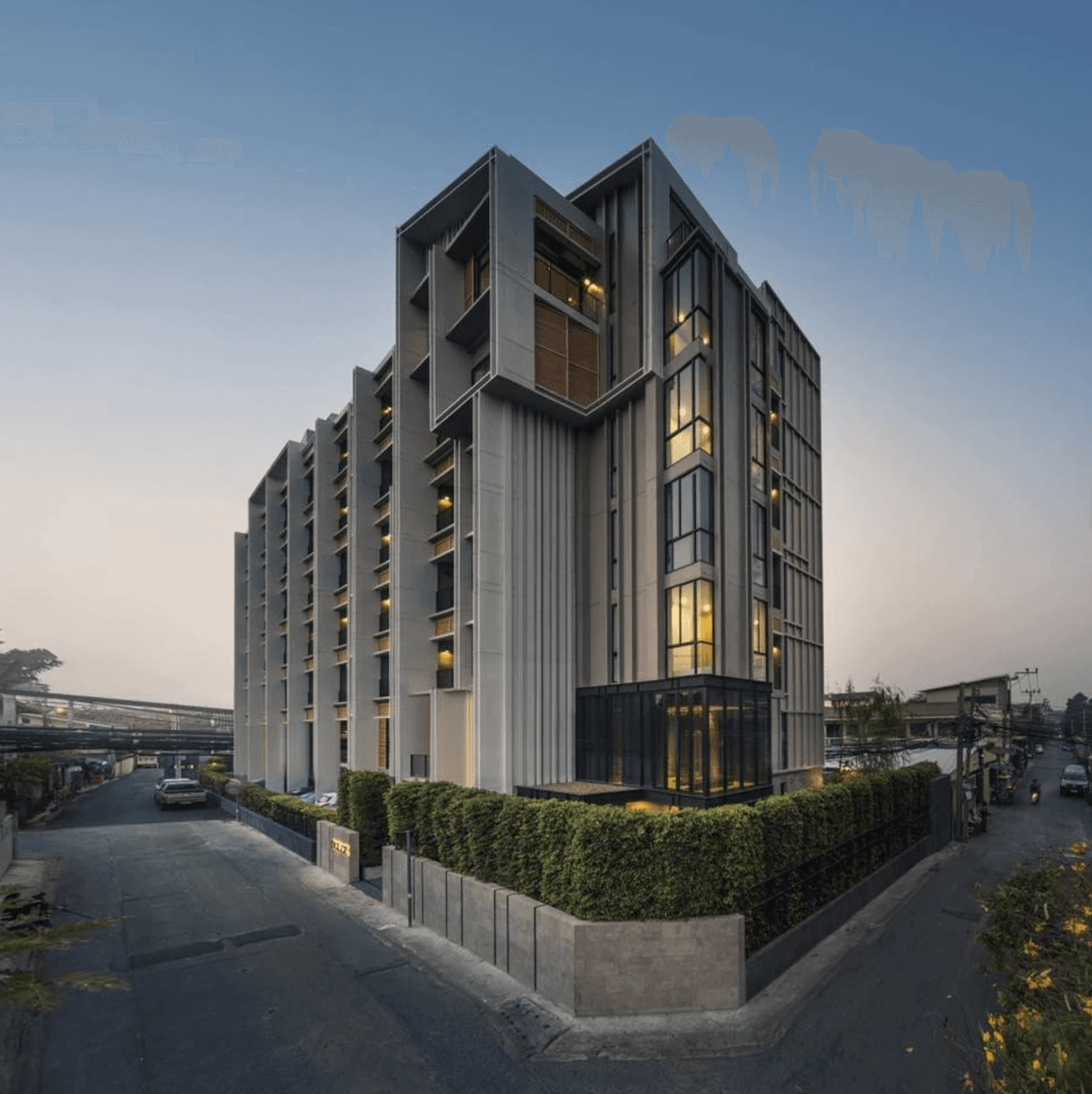 Dolce Udomsuk - Bangkok condo exterior and facilities