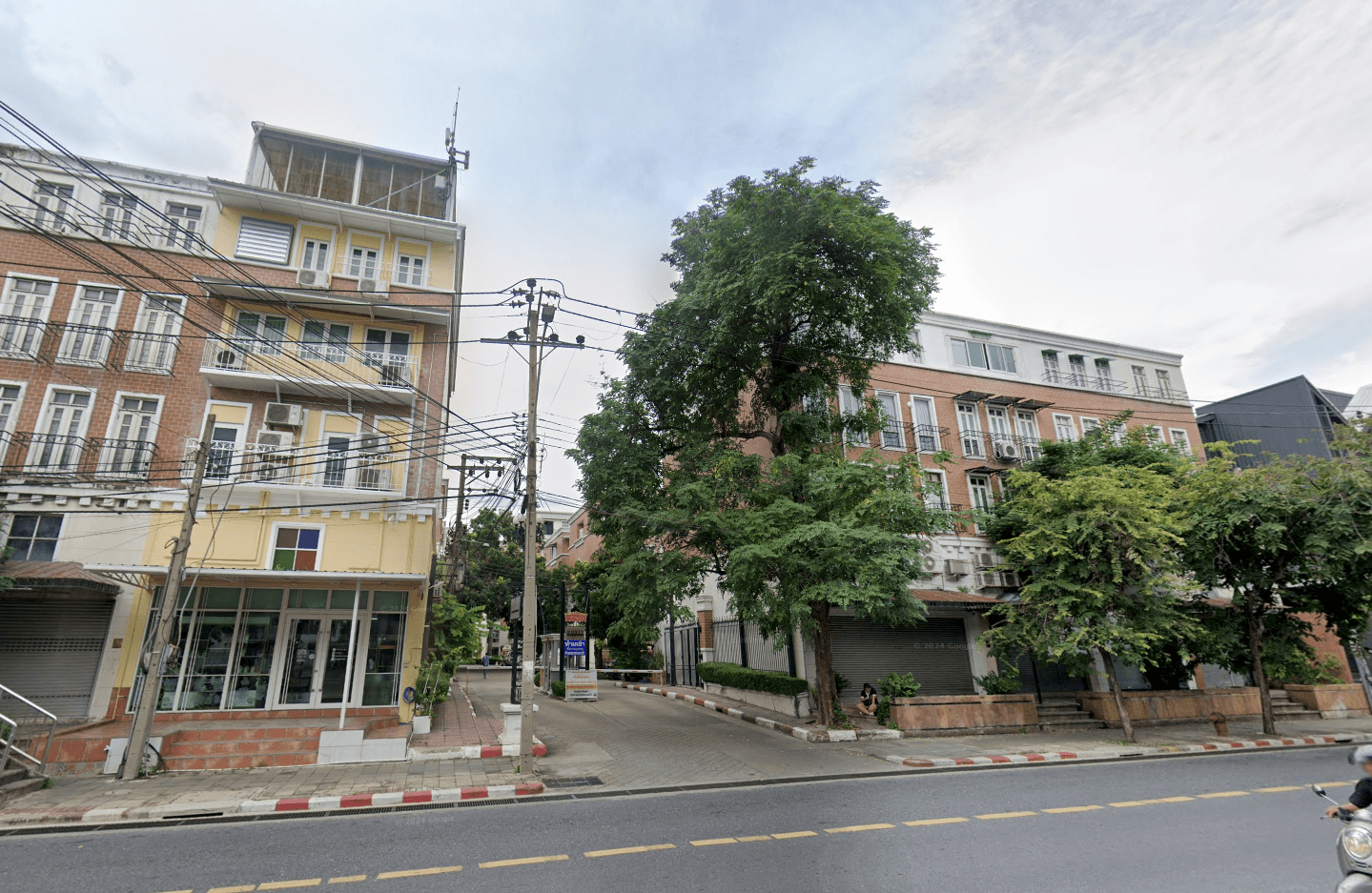 Dusit Avenue - Bangkok condo exterior and facilities