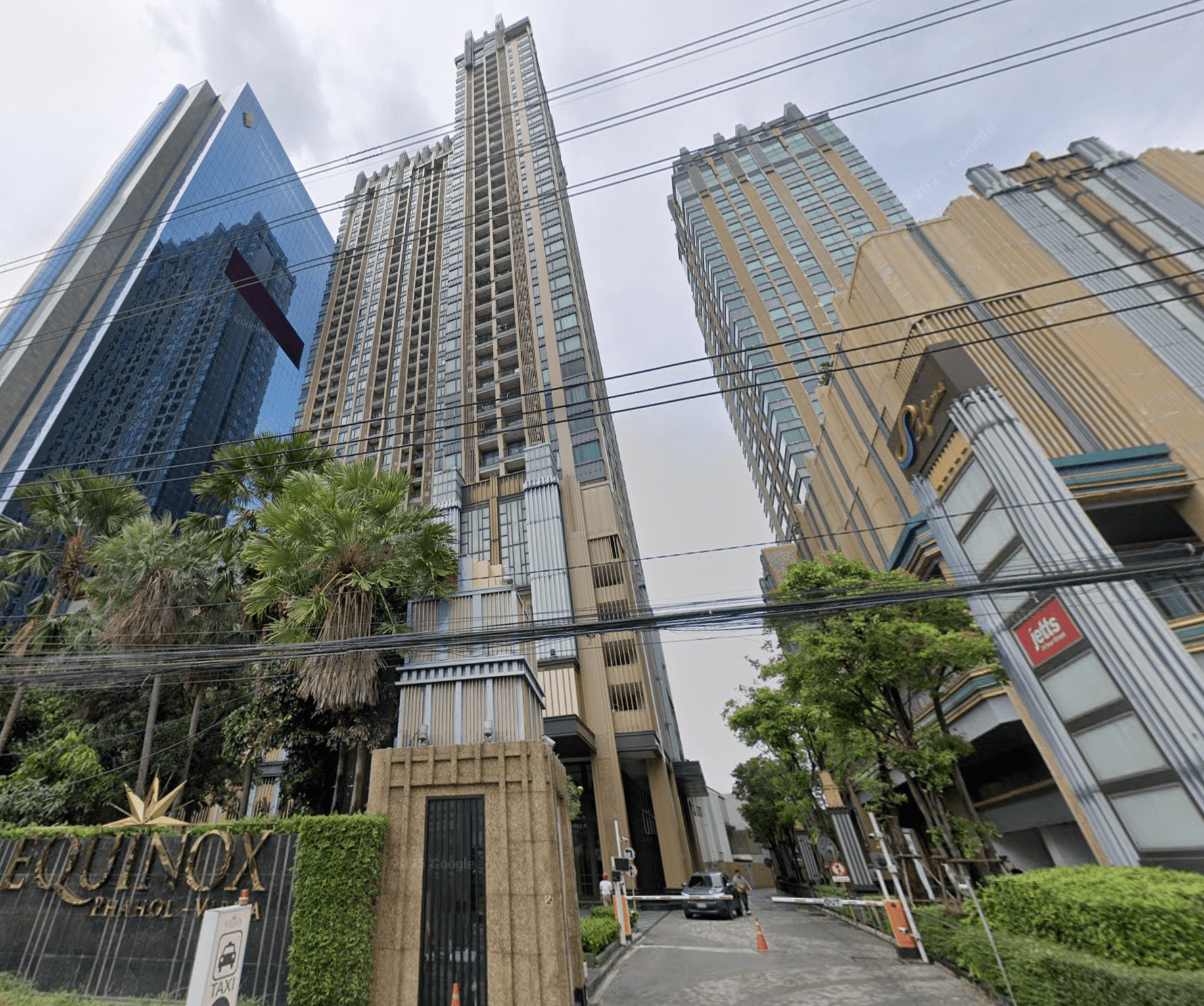 Equinox Phahol Vibha - Main Image