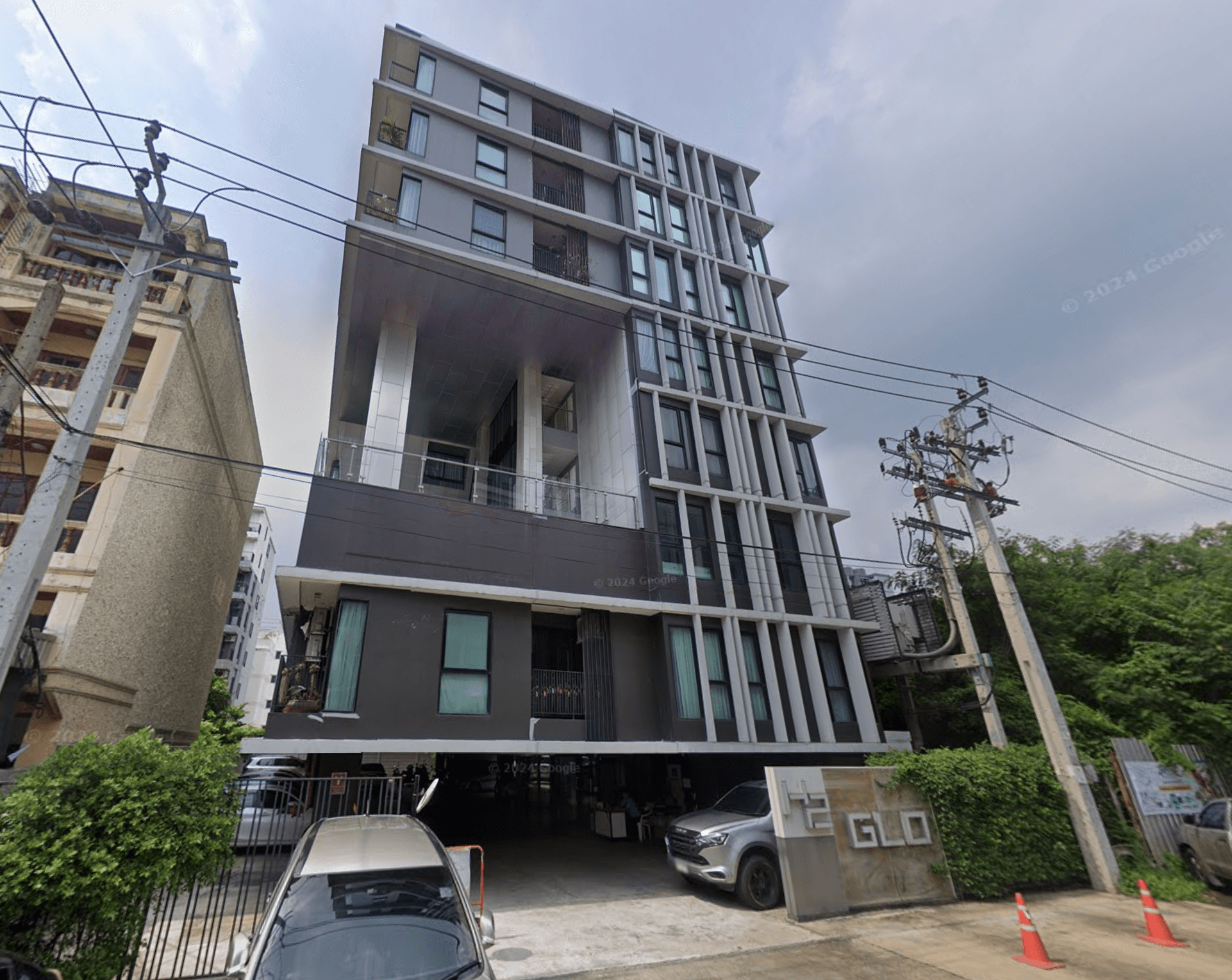 H2 GLO Condo - Bangkok condo exterior and facilities