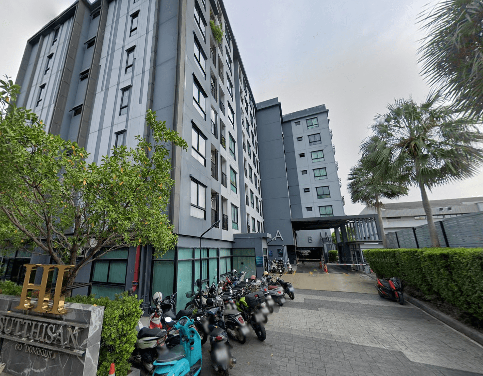 HI Sutthisan Condo - Main Image