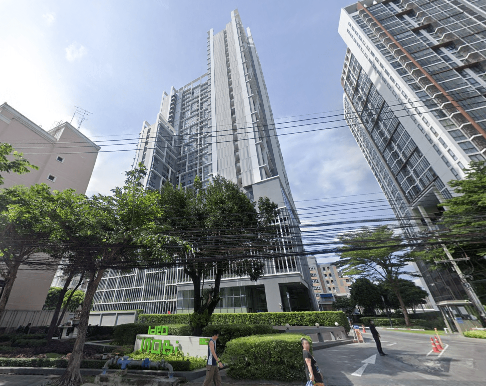 Ideo Mobi Sathorn - Bangkok condo exterior and facilities