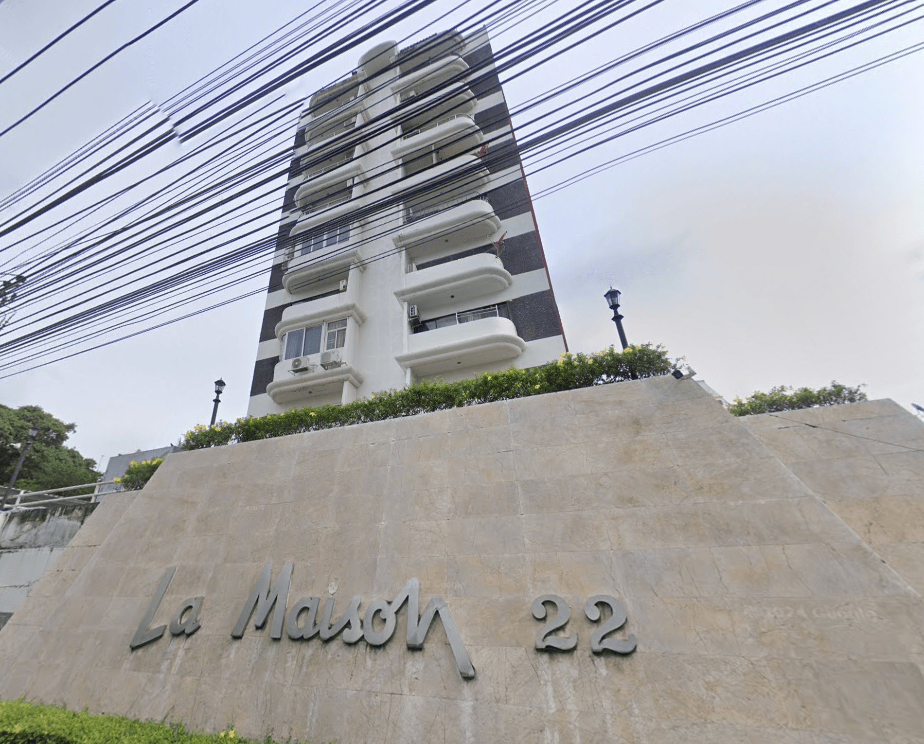 La Maison 22 - Bangkok condo exterior and facilities