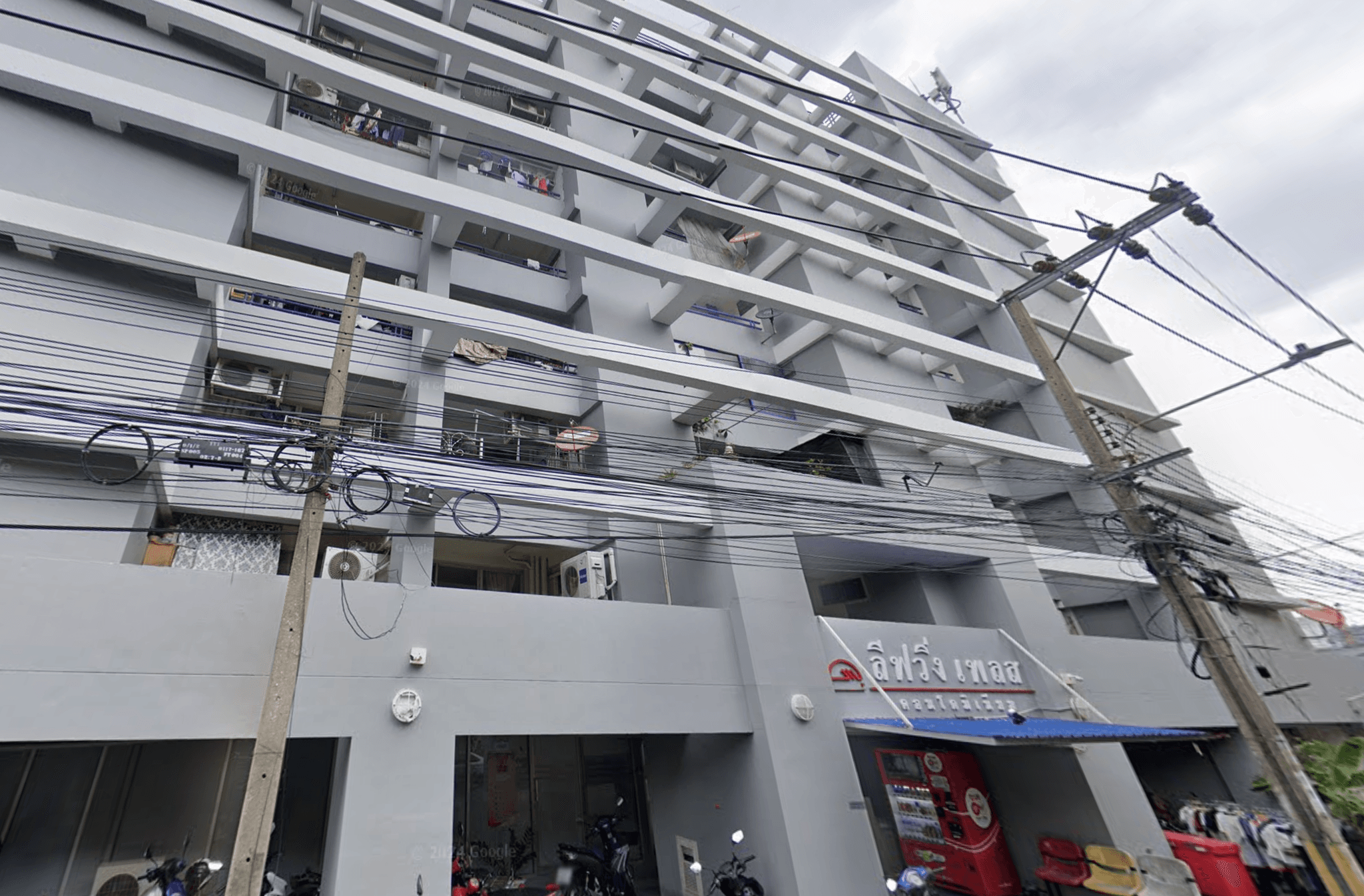 Living Place Condo - Bangkok condo exterior and facilities