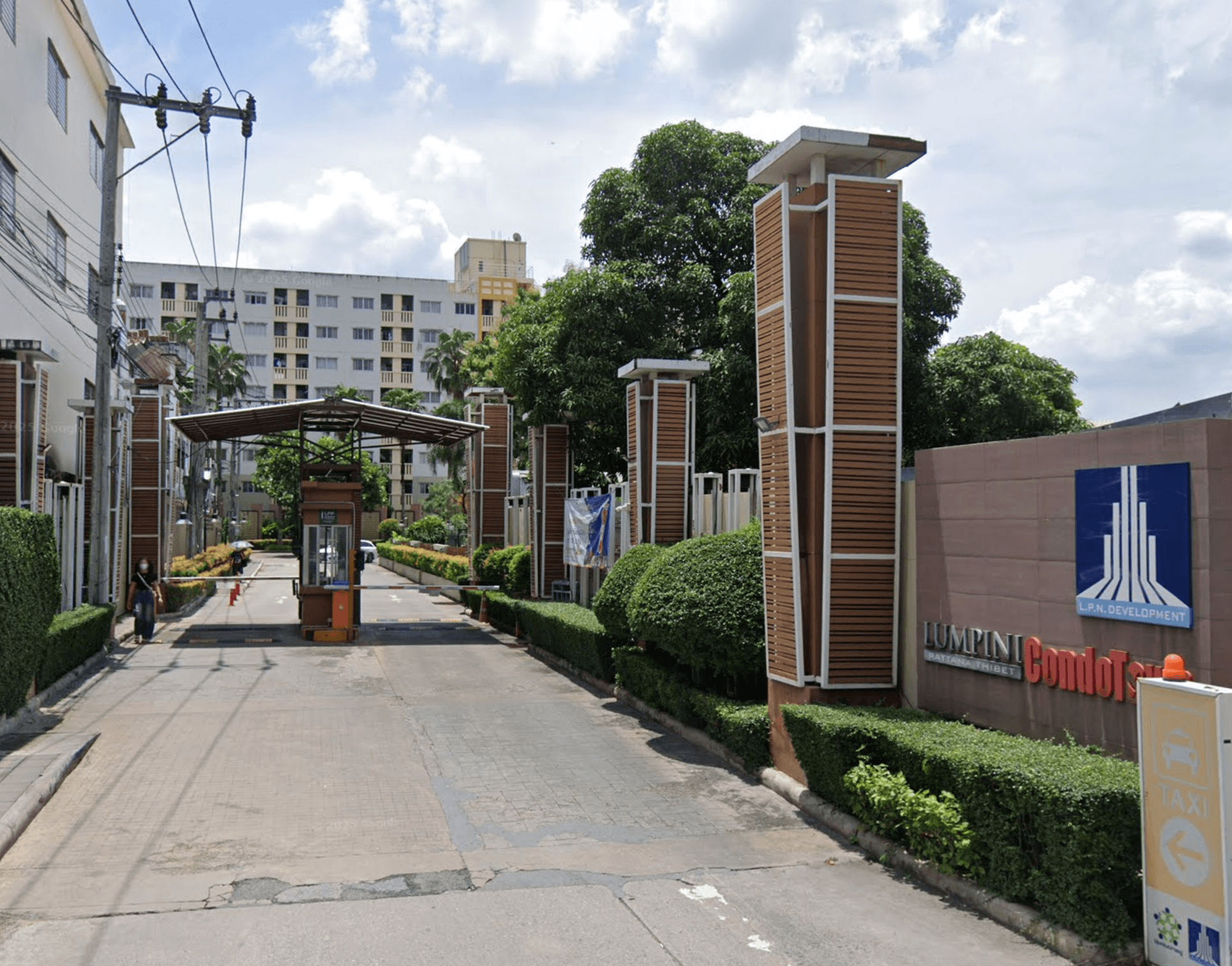 Lumpini Condo Town Rattanathibet - Bangkok condo exterior and facilities