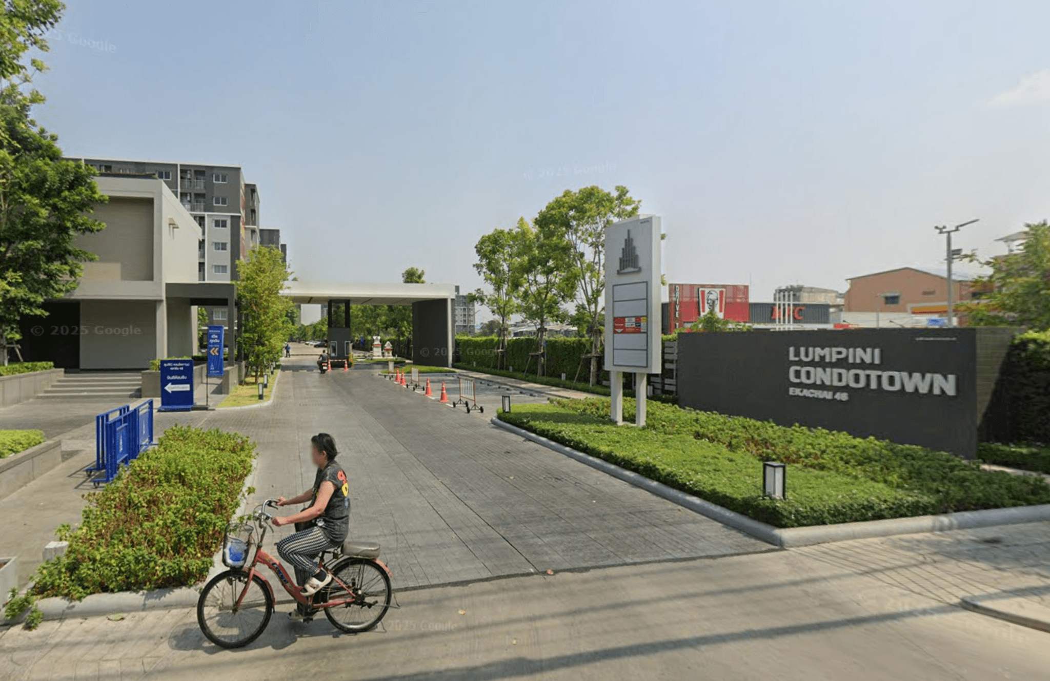 Lumpini Condotown Ekachai 48 - Bangkok condo exterior and facilities