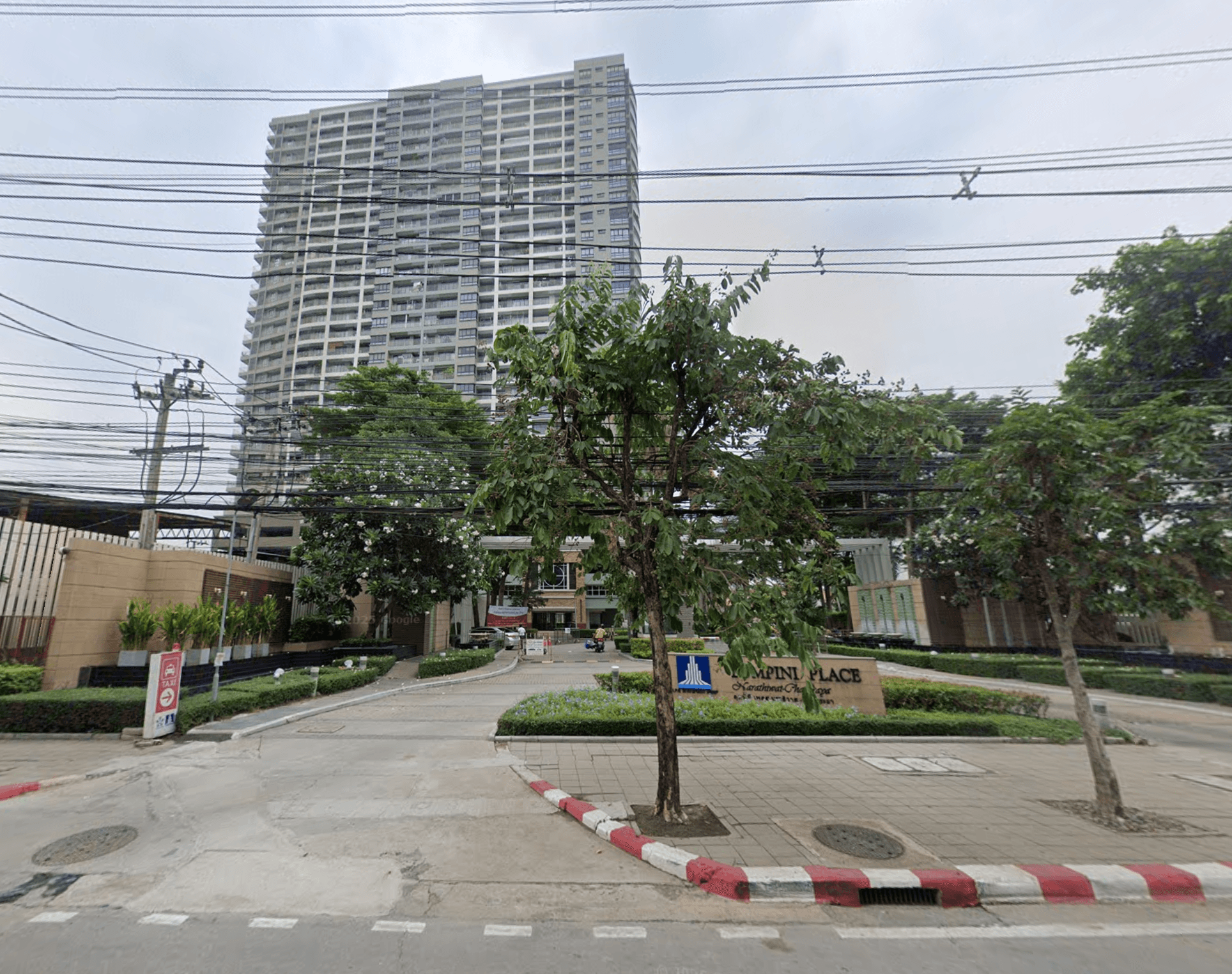 Lumpini Place Narathiwas - Chaopraya - Main Image