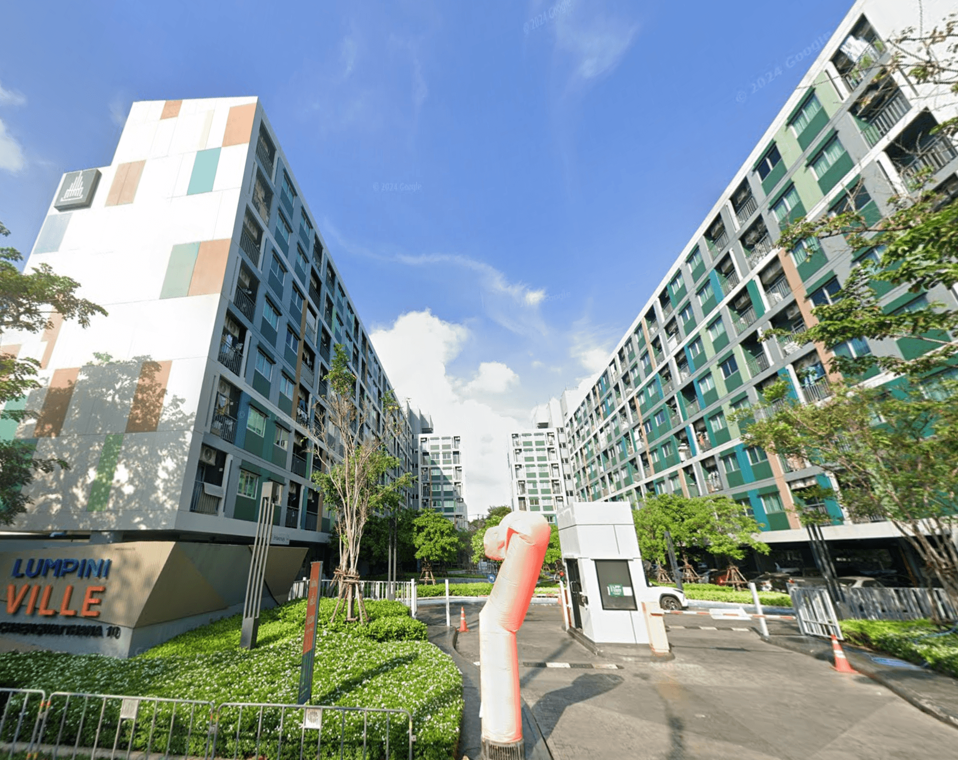 Lumpini Ville Chaengwattana - Bangkok condo exterior and facilities