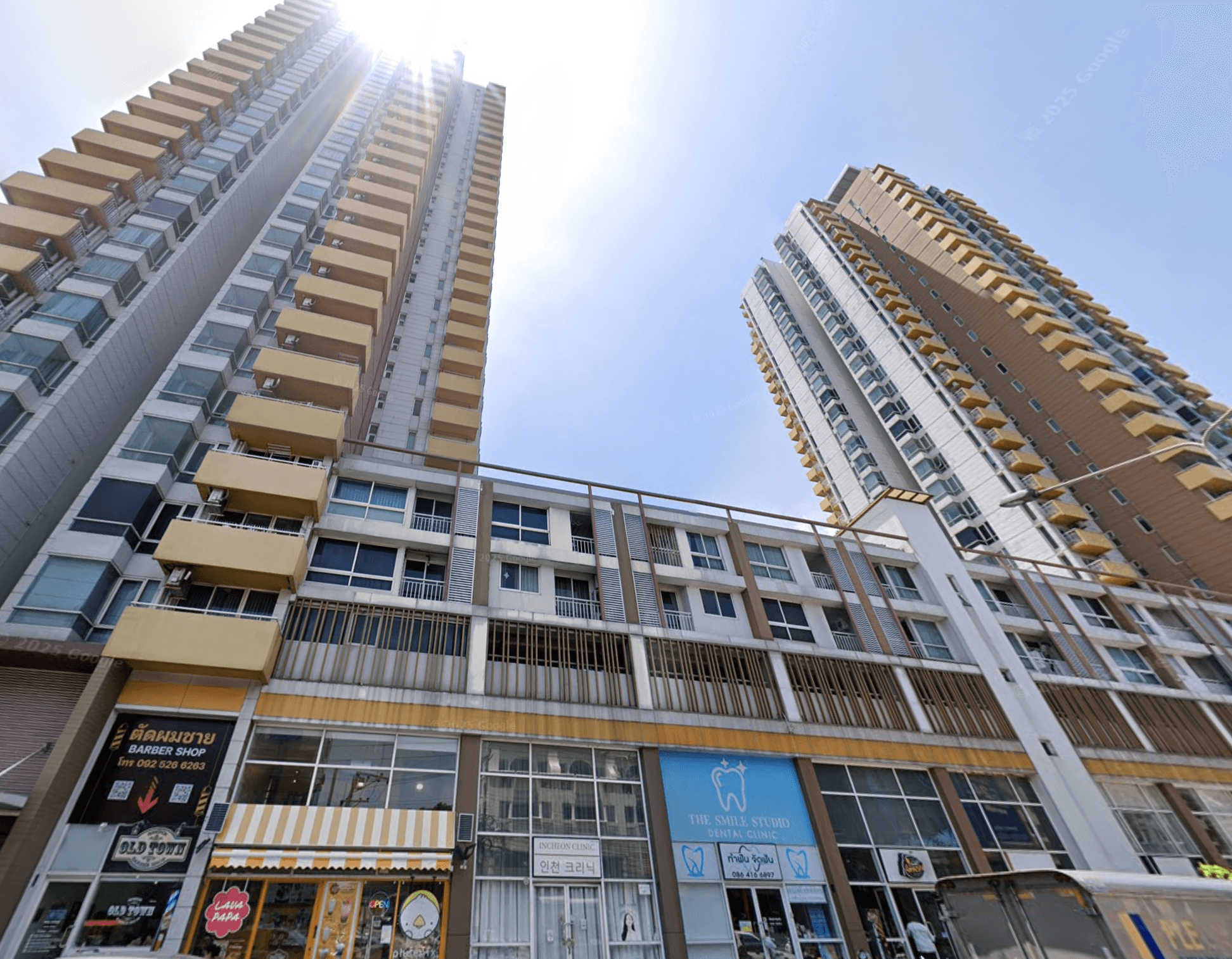 M Society Condominium - Bangkok condo exterior and facilities