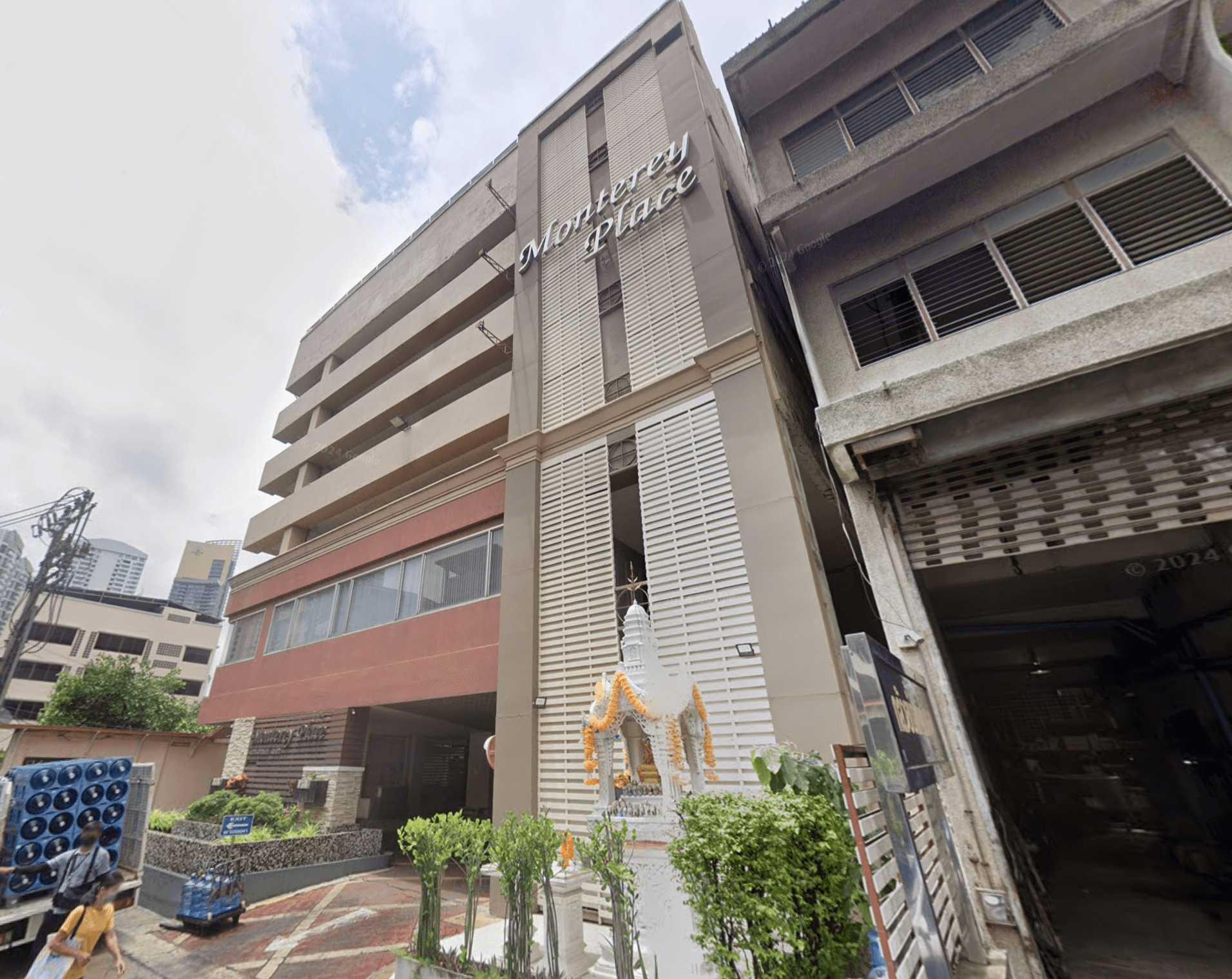 Monterey Place - Bangkok condo exterior and facilities