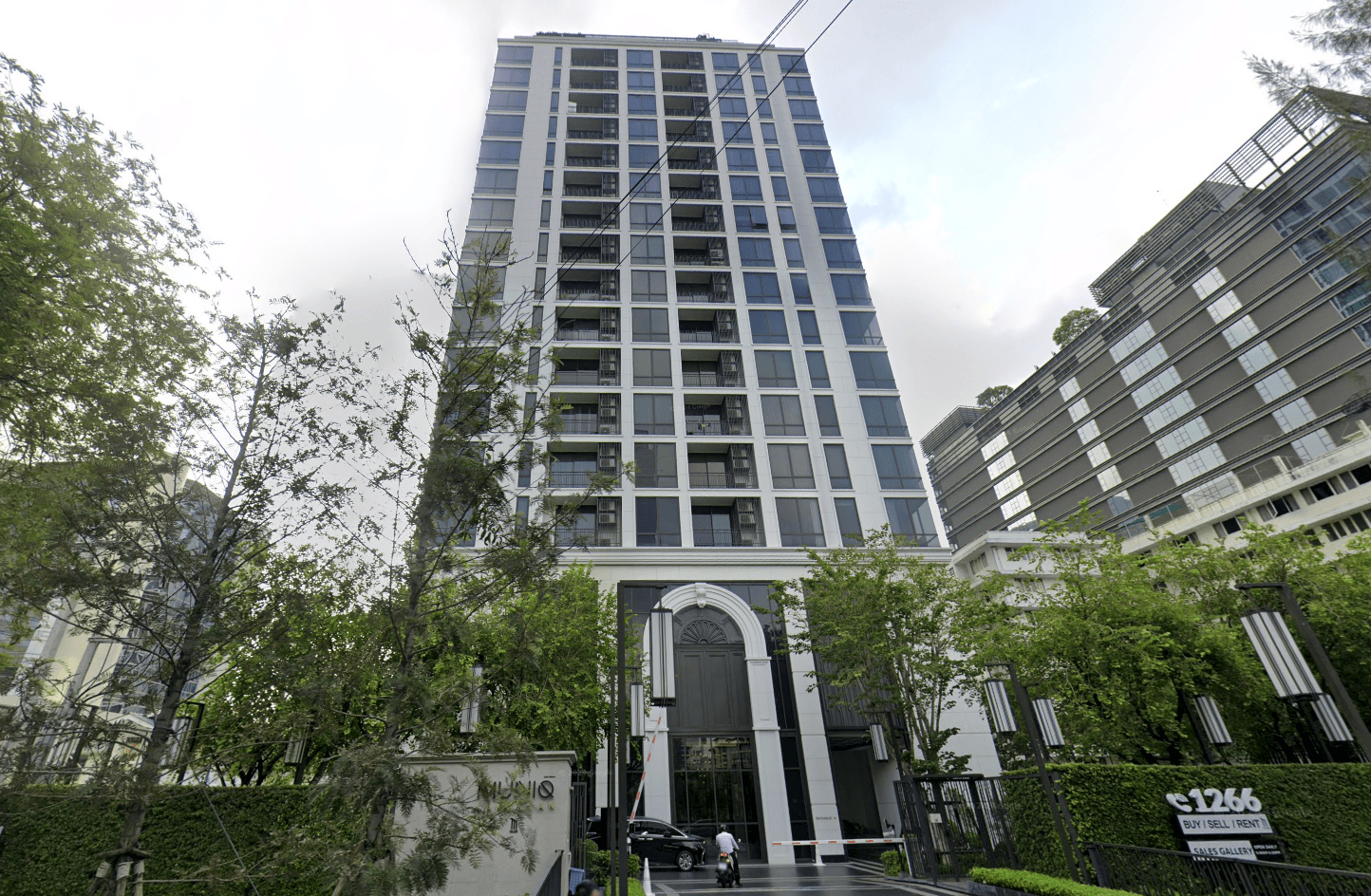 Muniq Lang Suan - Bangkok condo exterior and facilities