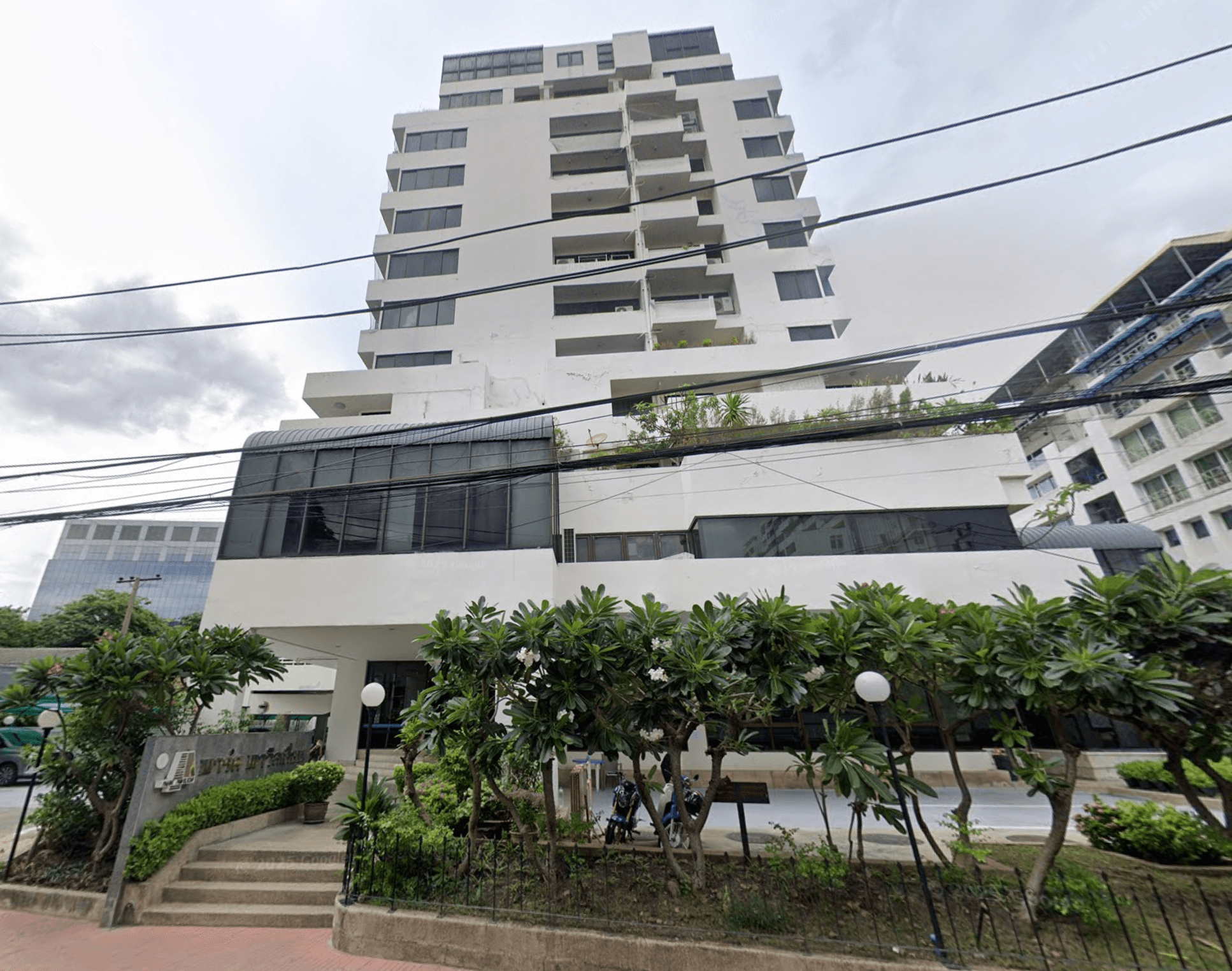 Picha Pavilion Condominium - Bangkok condo exterior and facilities
