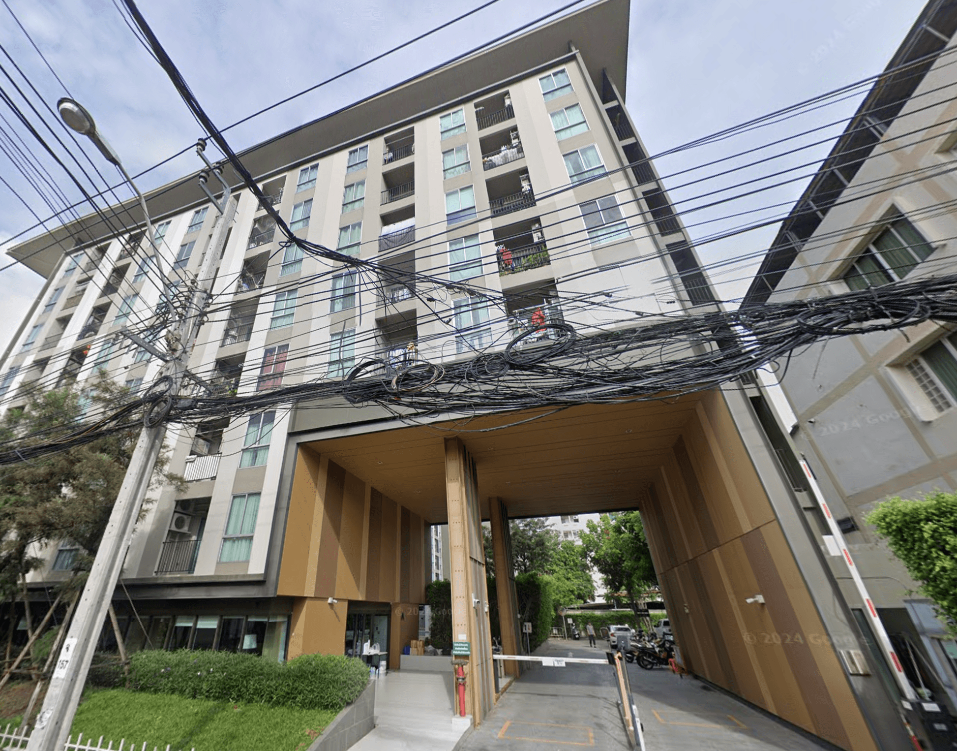 Plum Condo Chokchai 4 - Bangkok condo exterior and facilities