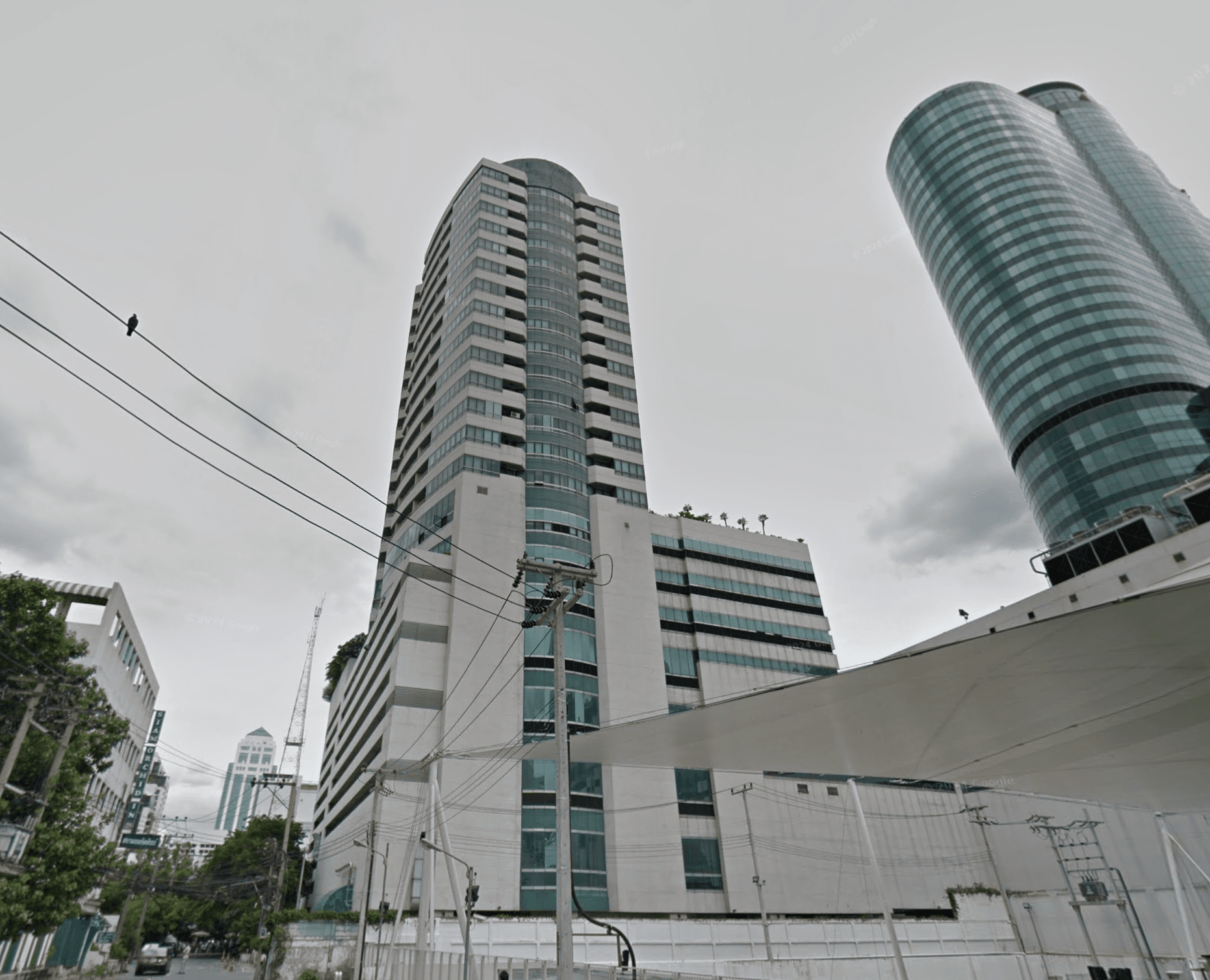President Place - Bangkok condo exterior and facilities