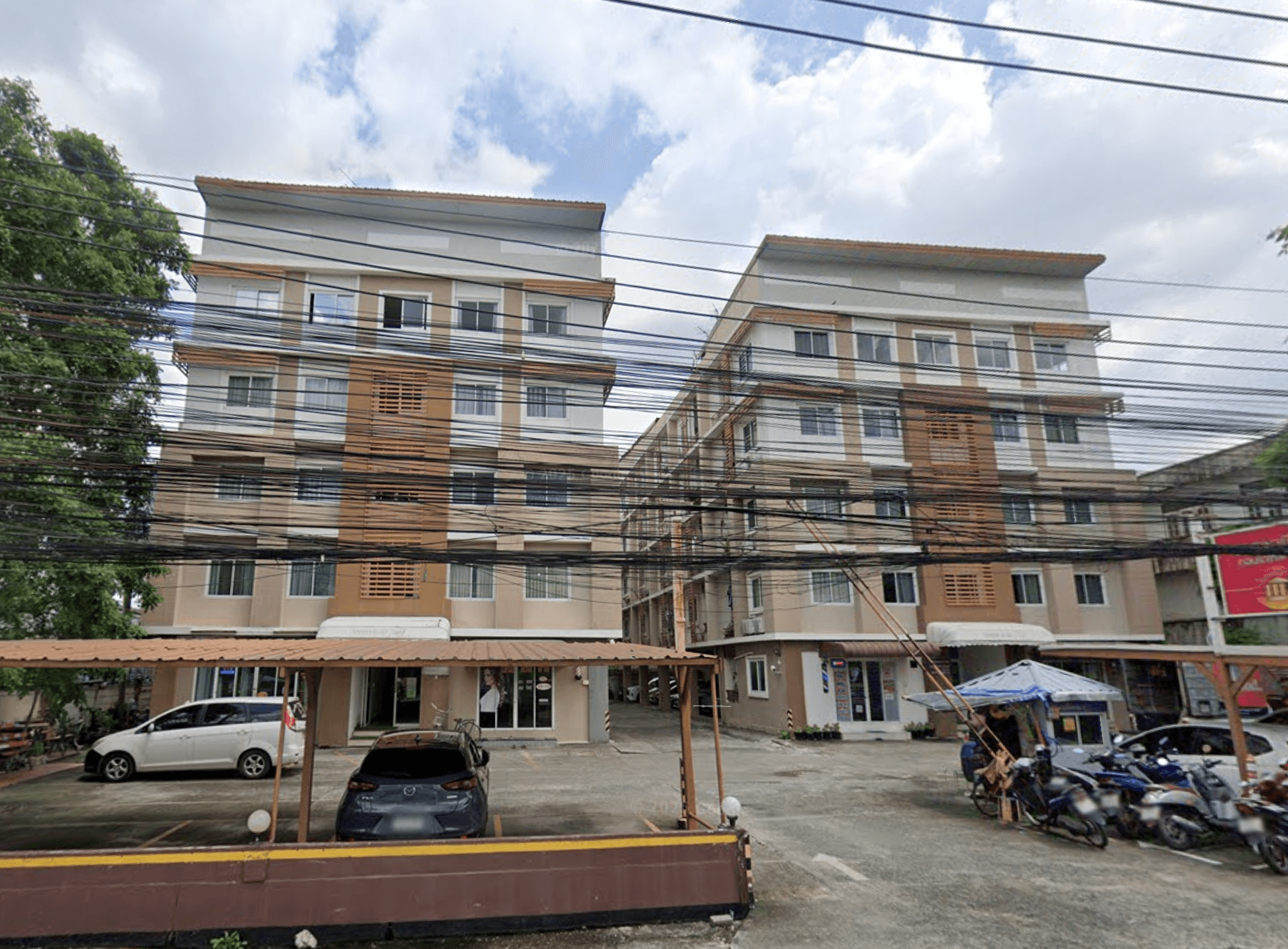 Pruksa Thani Life Condotel - Bangkok condo exterior and facilities
