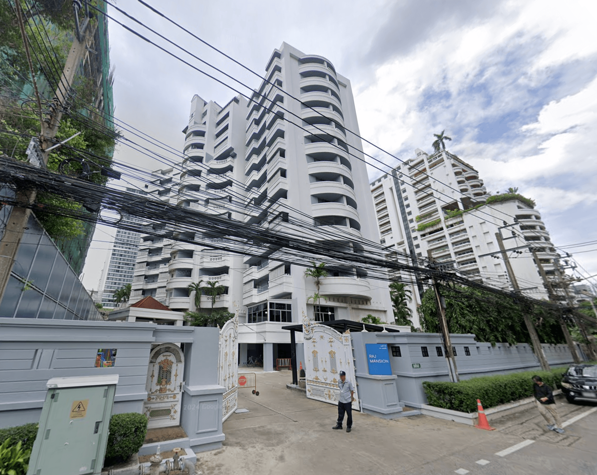 Raj Mansion - Main Image