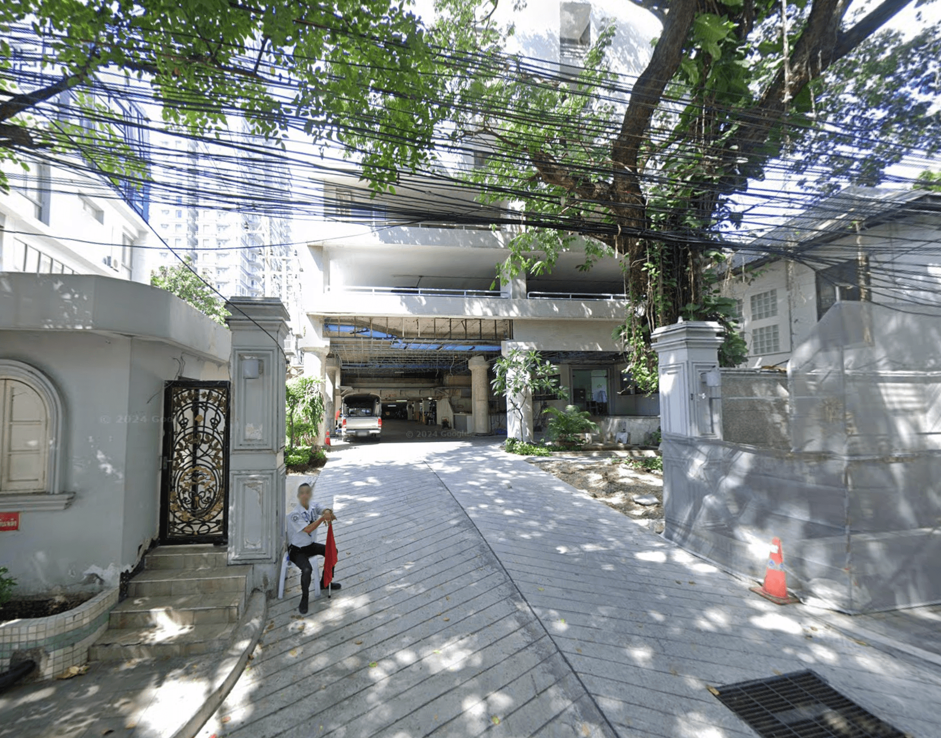 Regent on the Park 1 - Bangkok condo exterior and facilities