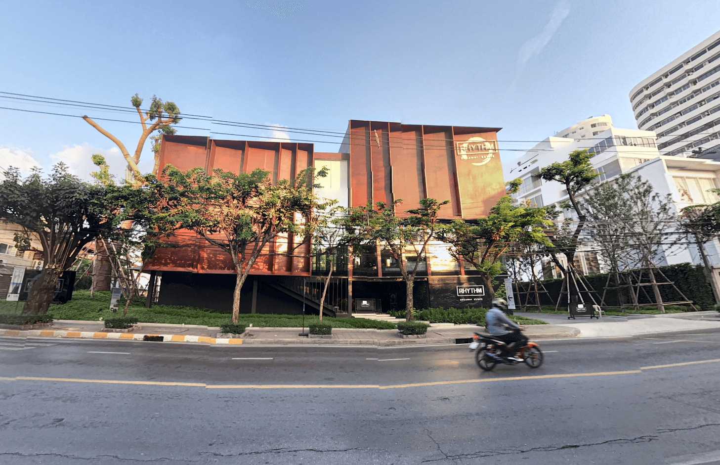 Rhythm Ekkamai Estate - Bangkok condo exterior and facilities
