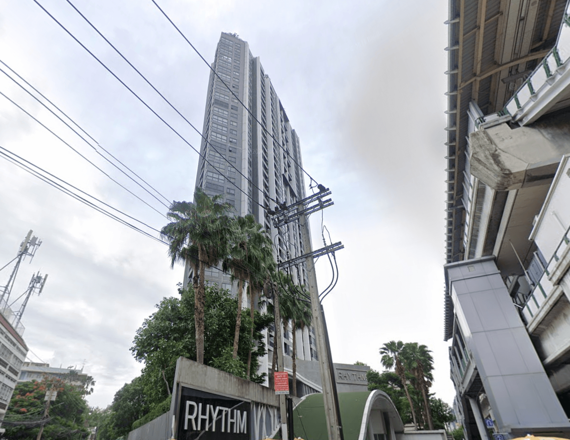 Rhythm Sukhumvit 44/1 - Bangkok condo exterior and facilities