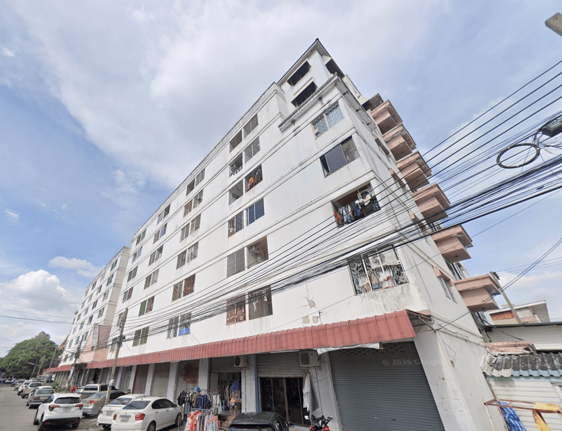 Ruamjai Condo Town - Bangkok condo exterior and facilities