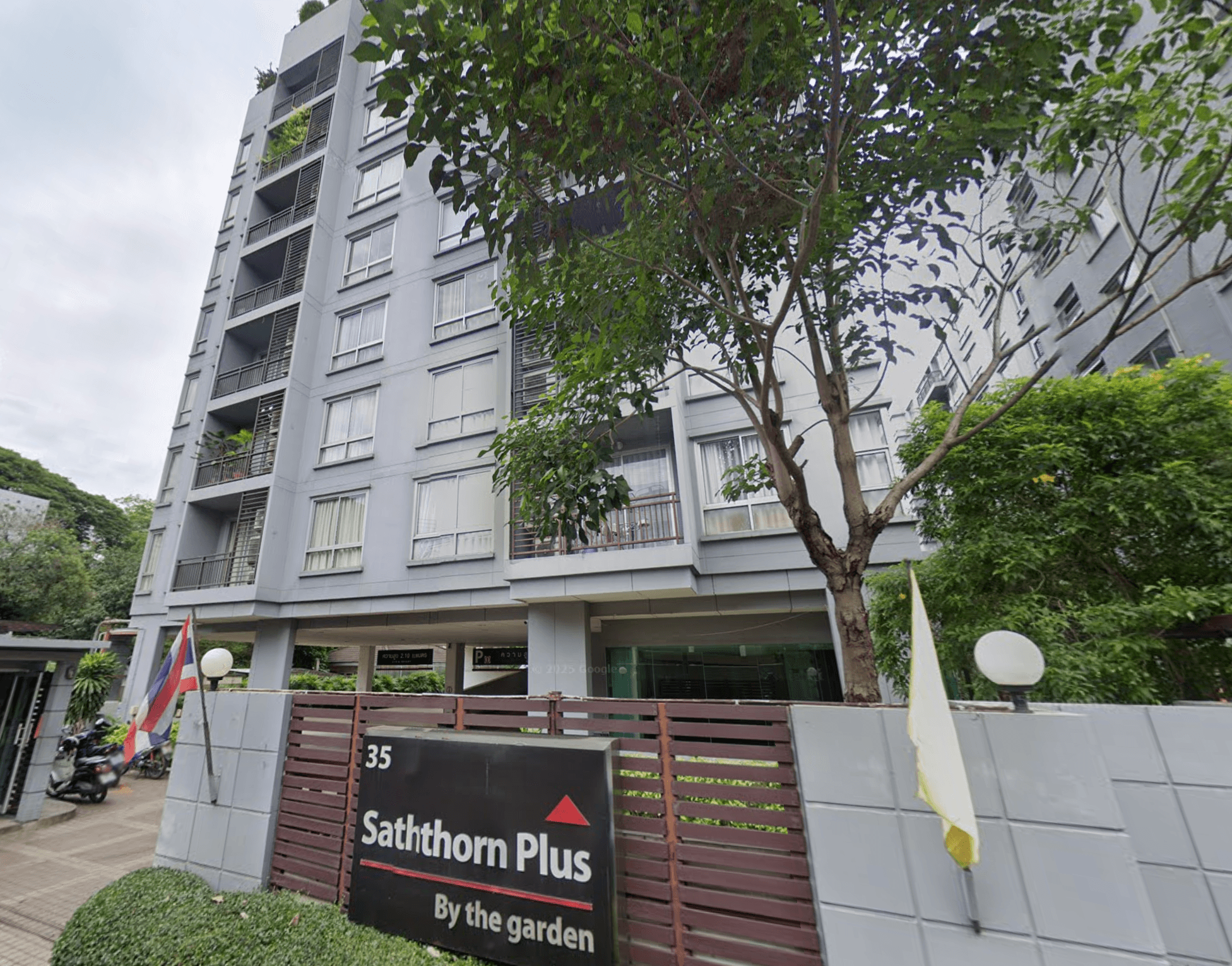 Sathorn Plus by The Garden - Bangkok condo exterior and facilities