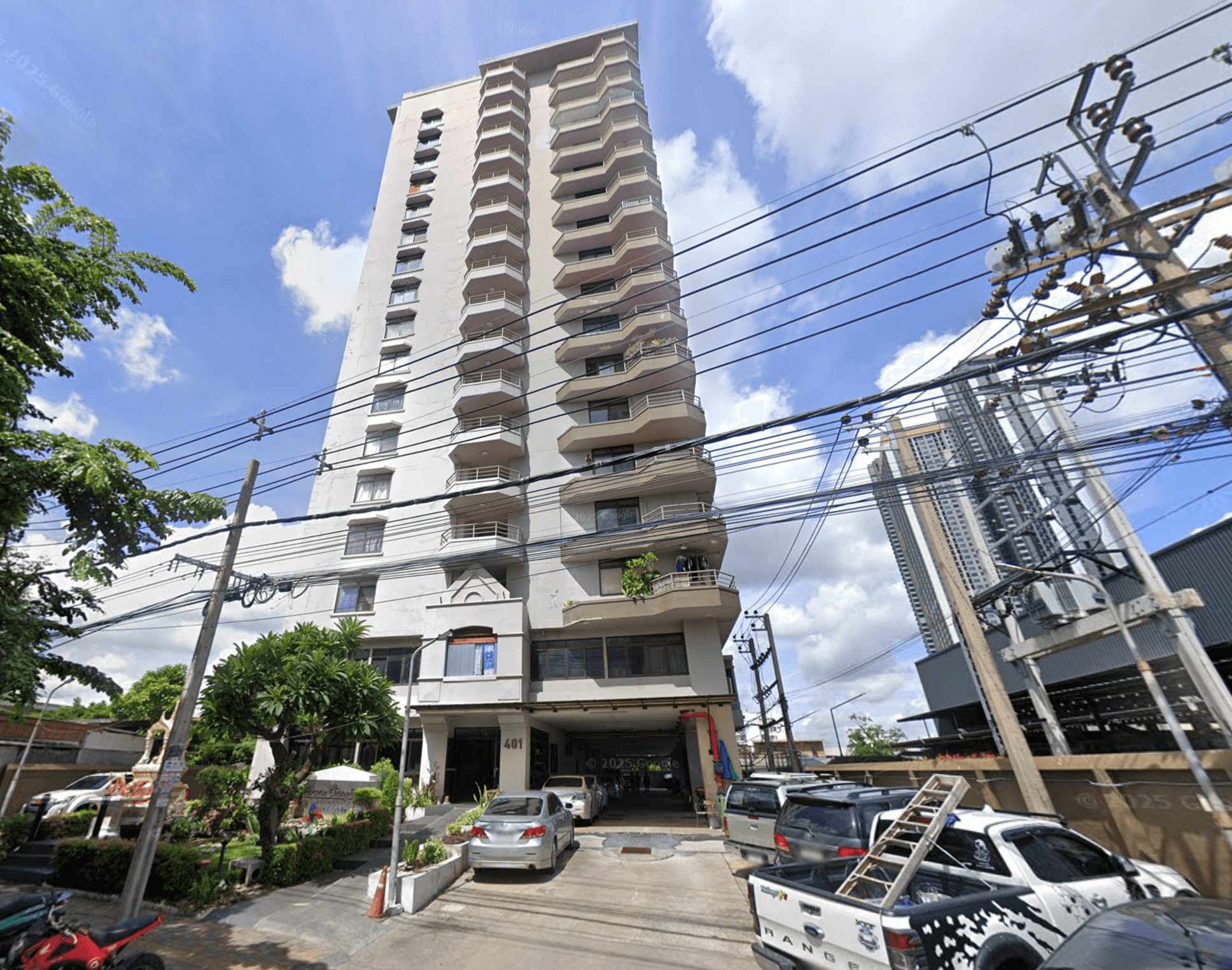 Tararin Chaophaya Condominium - Bangkok condo exterior and facilities