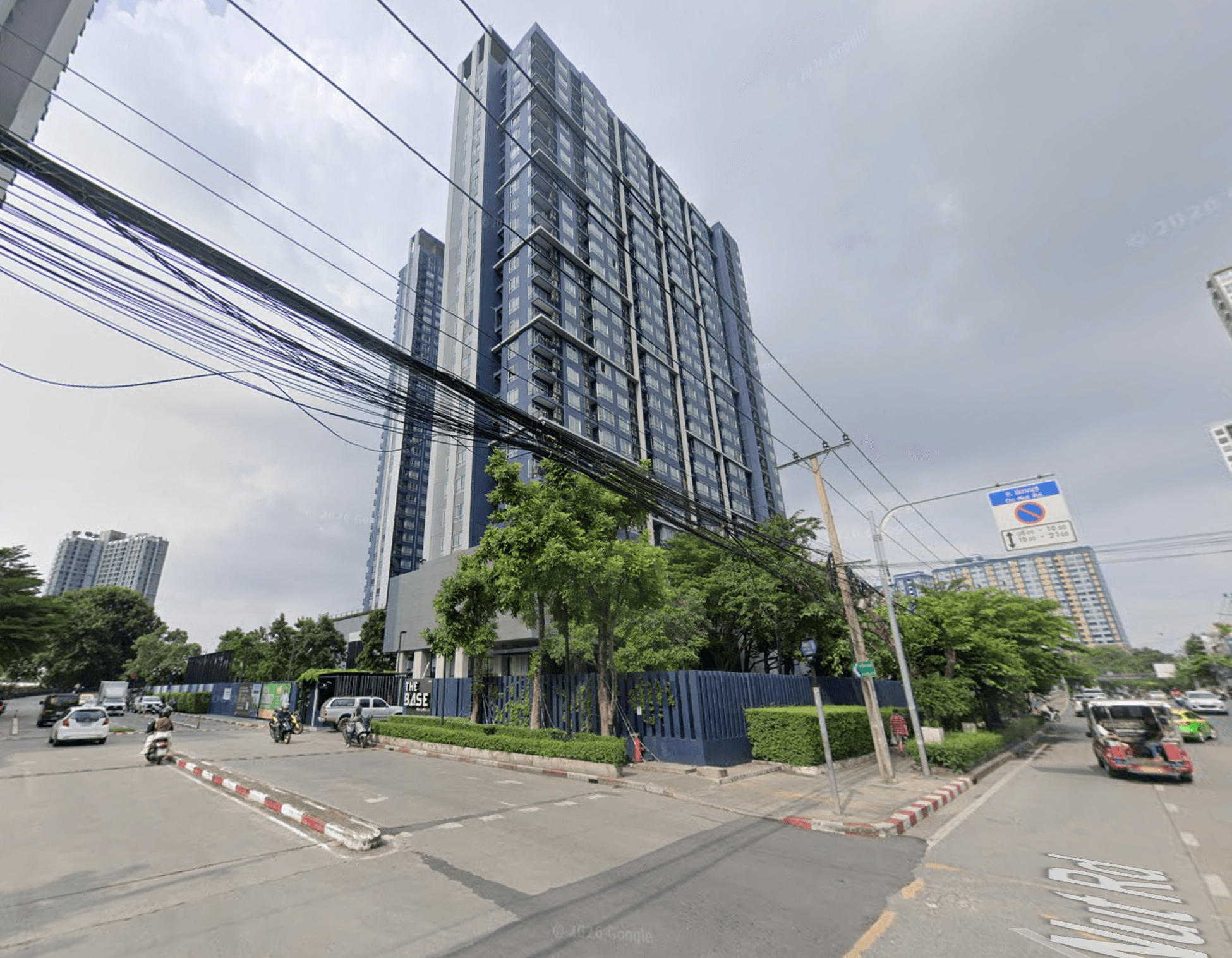 The Base Sukhumvit 77 - Bangkok condo exterior and facilities