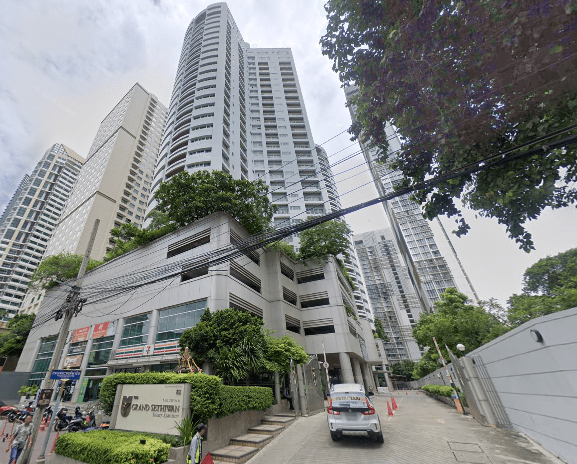 The Grand Setthiwan - Bangkok condo exterior and facilities