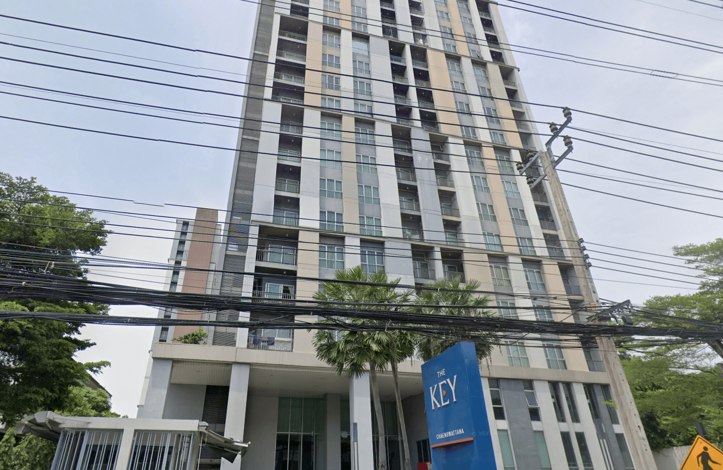 The Key Chaeng Wattana - Bangkok condo exterior and facilities