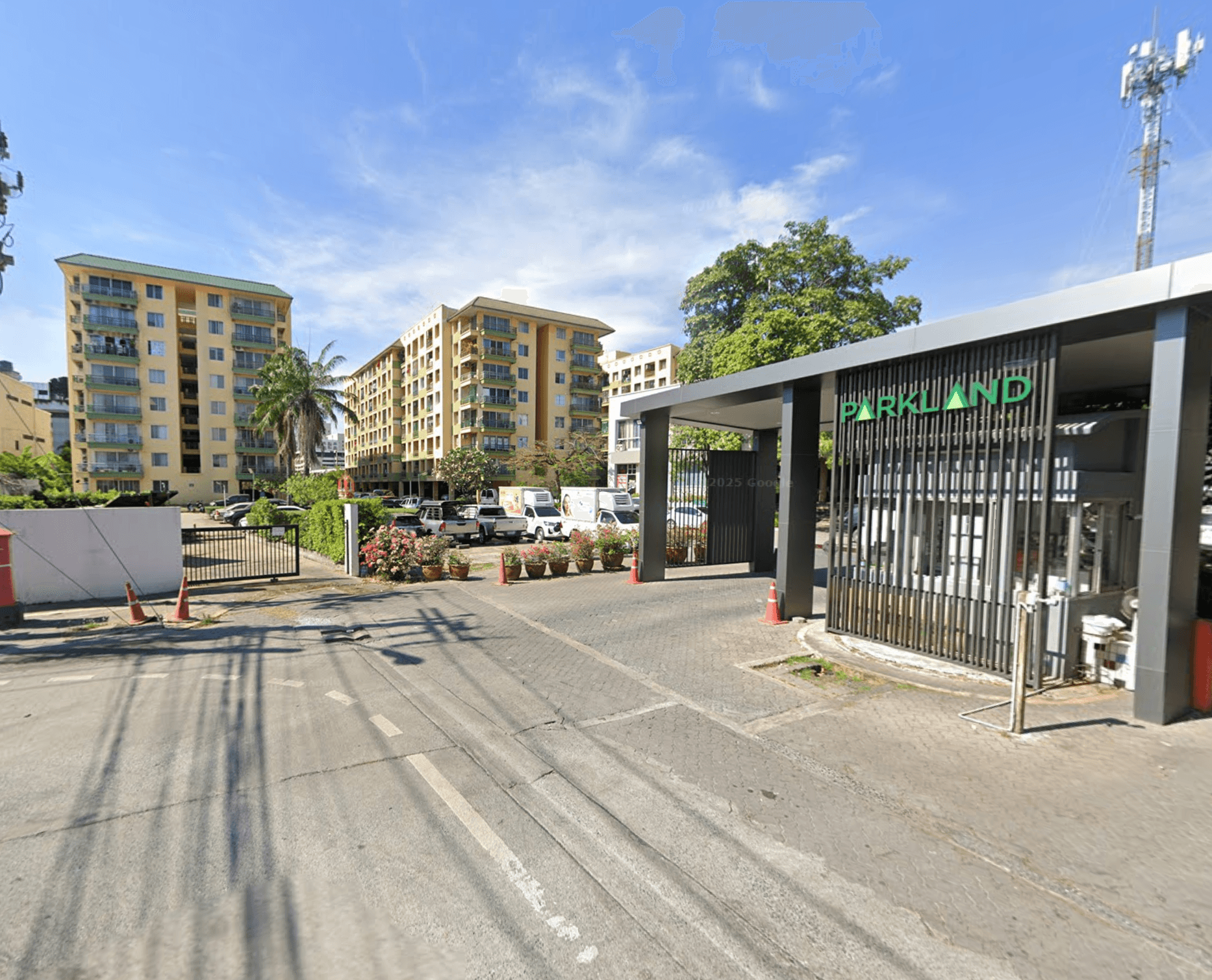 The Parkland Bangna - Bangkok condo exterior and facilities
