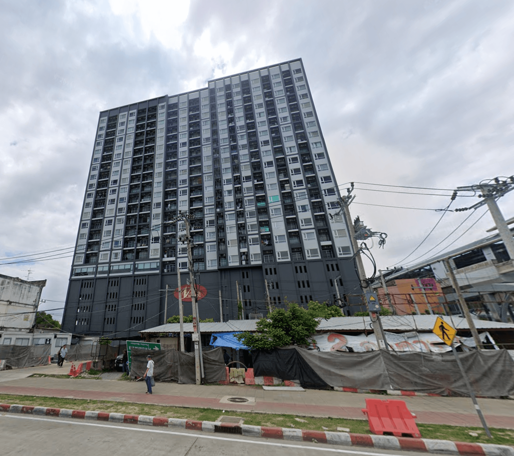 The President Charan-Yaek Fai Chai Station - Bangkok condo exterior and facilities