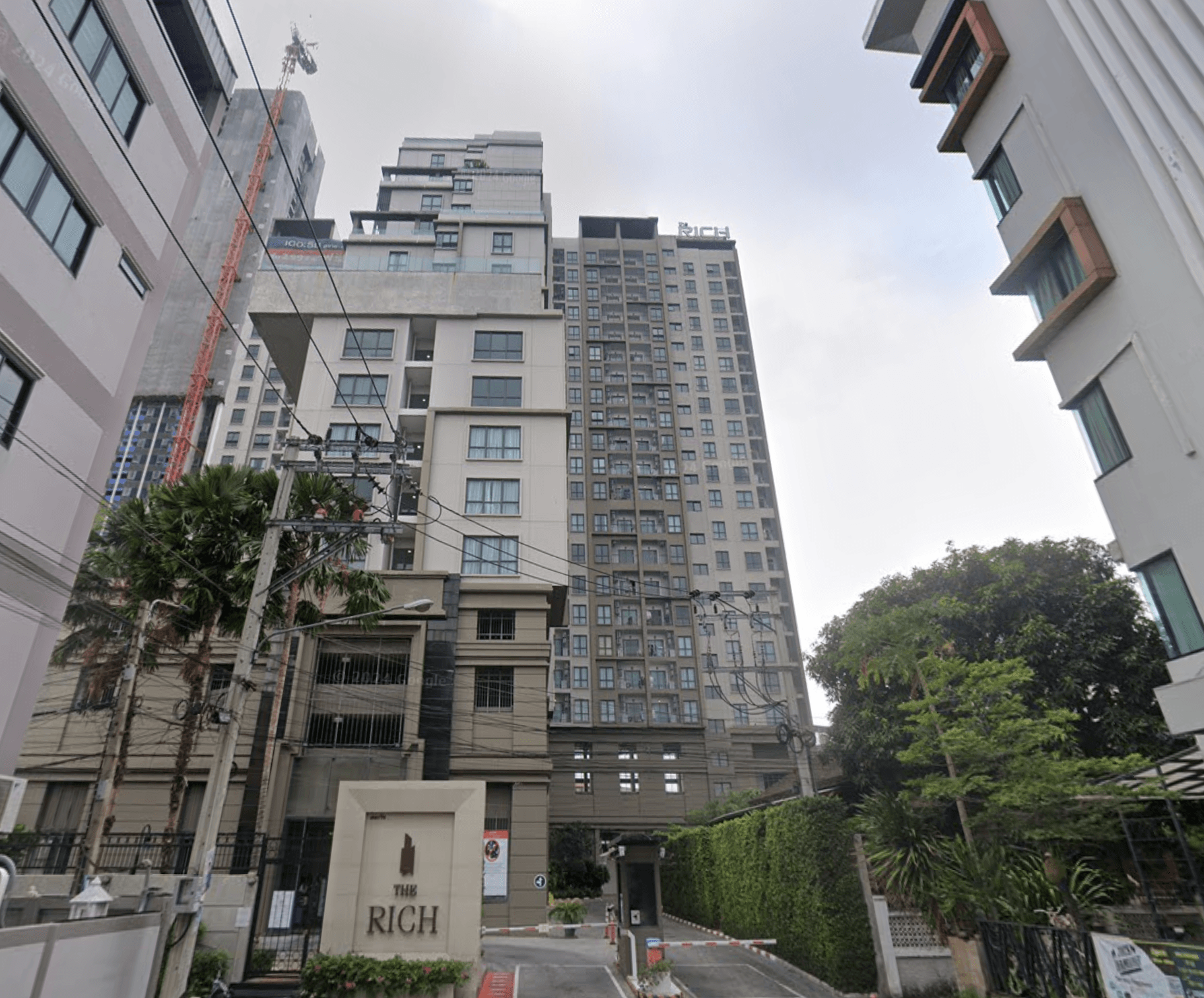 The Rich Sathon-Taksin - Bangkok condo exterior and facilities
