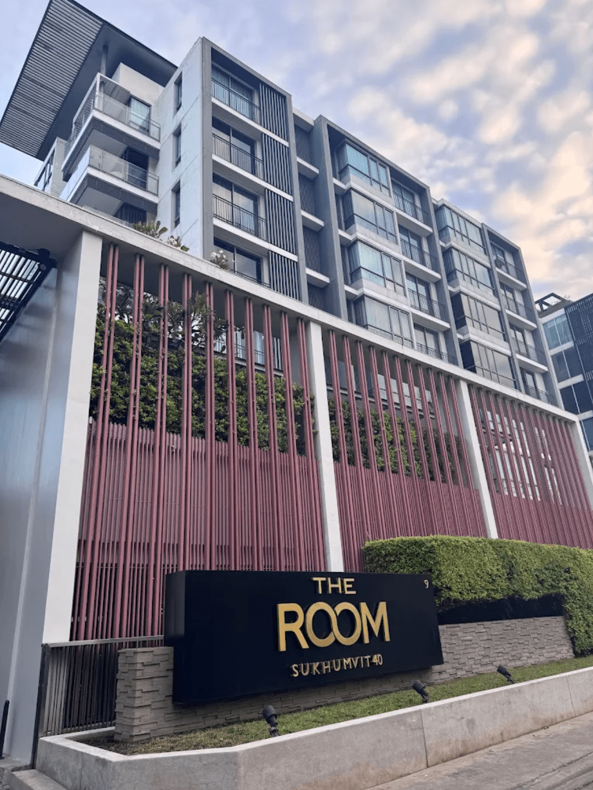 The Room Sukhumvit 40 - Bangkok condo exterior and facilities