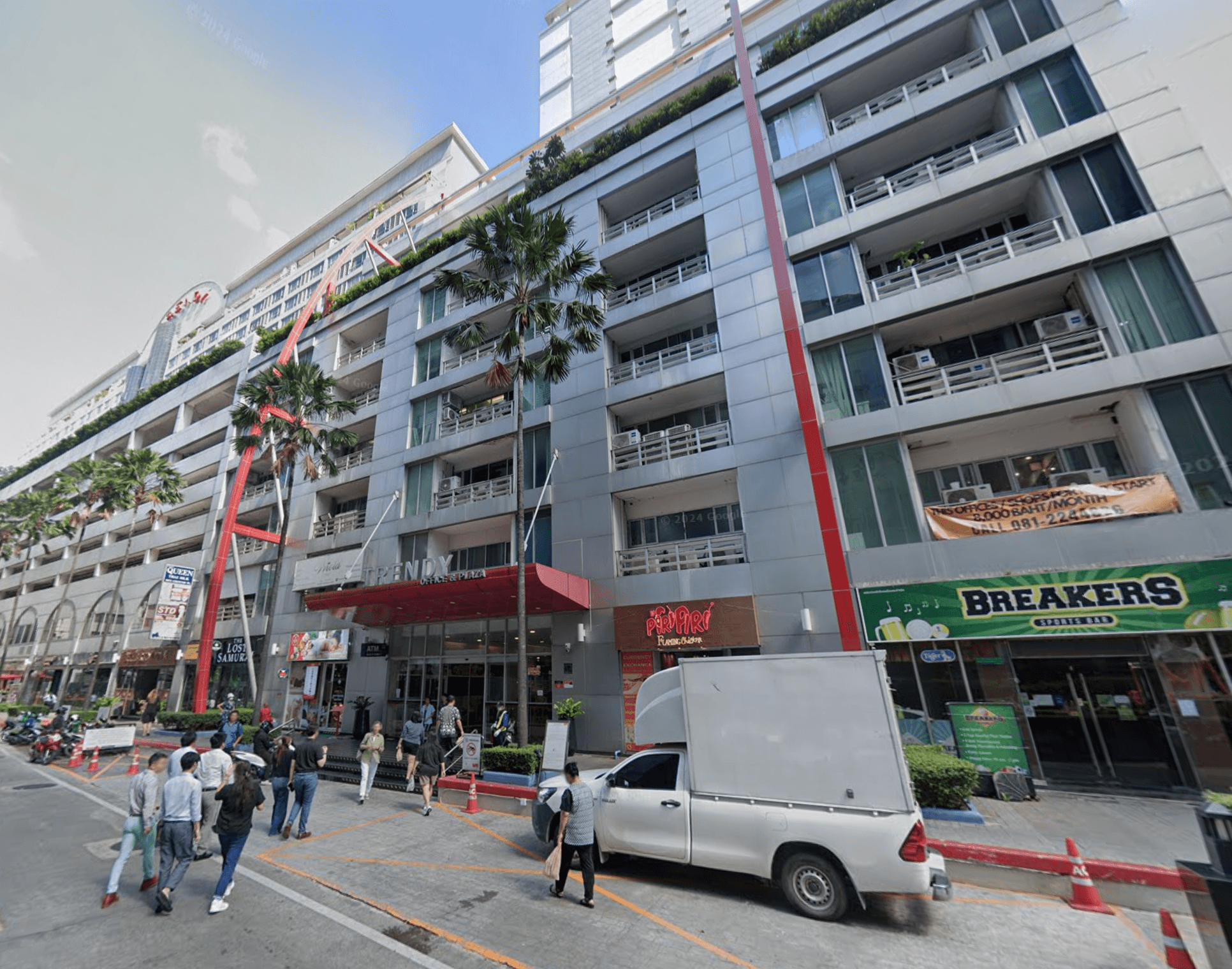 The Trendy Condominium - Bangkok condo exterior and facilities