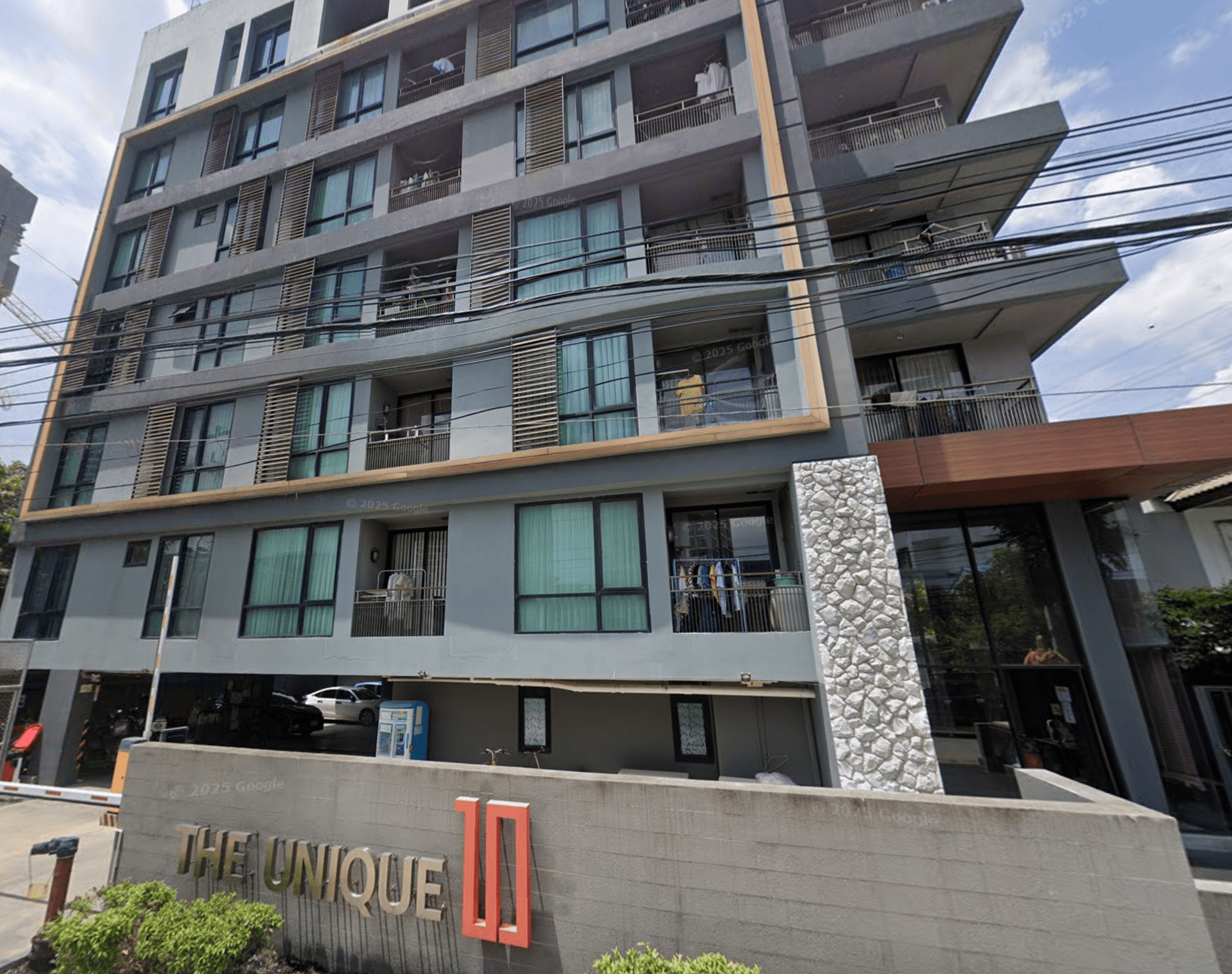 The Unique10 - Bangkok condo exterior and facilities