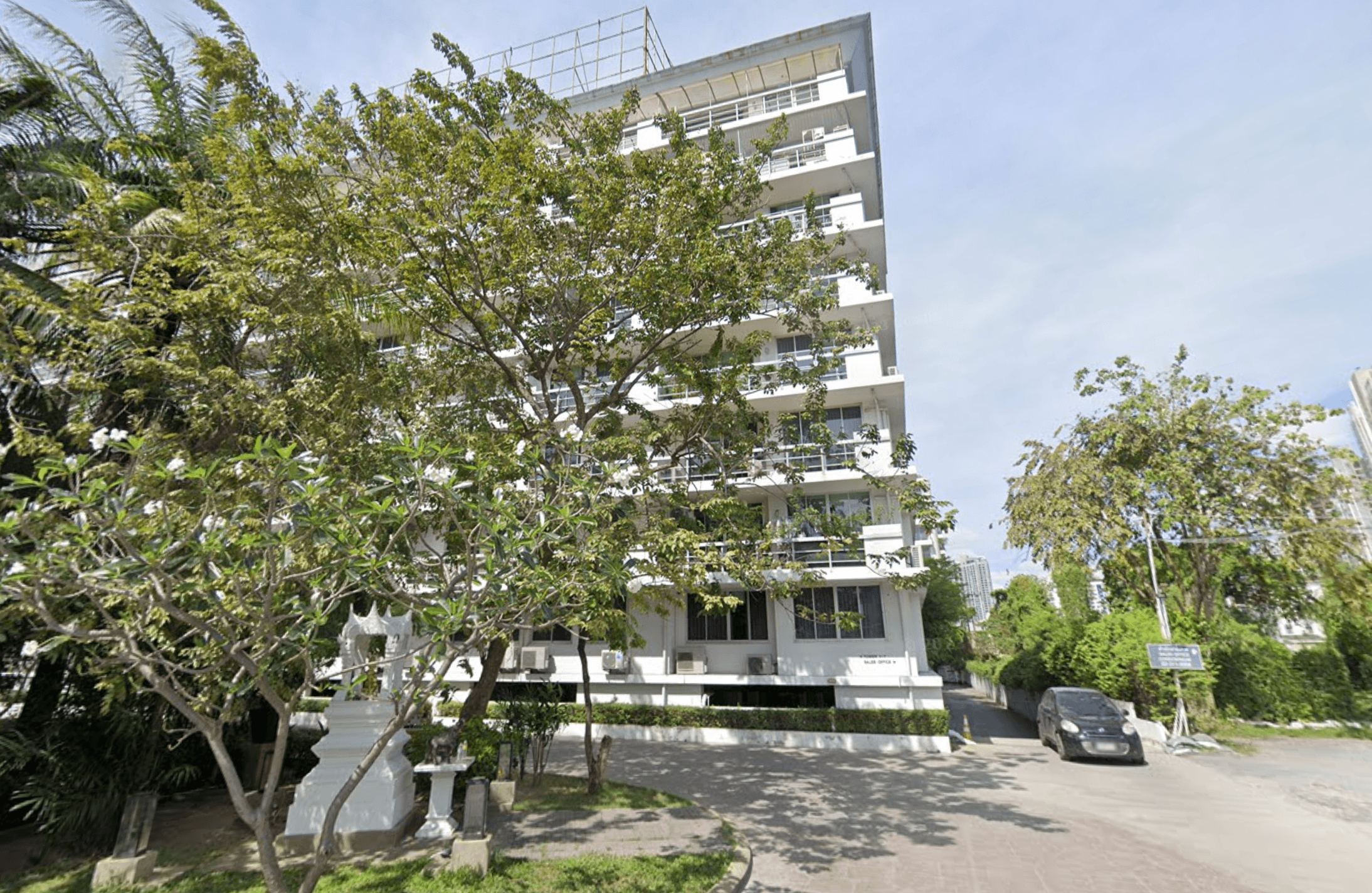 The Waterford Sukhumvit 50 - Main Image