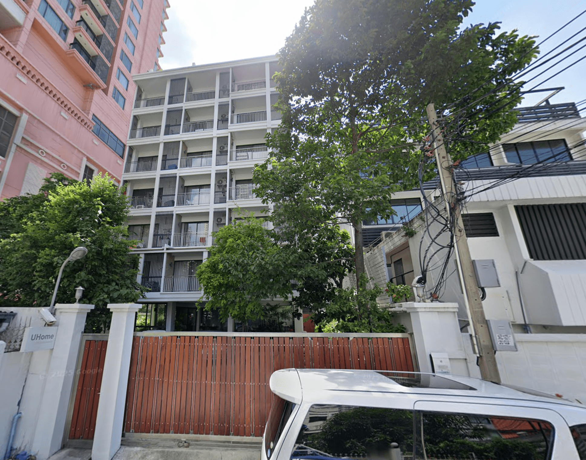 UHome Apartment - Bangkok condo exterior and facilities